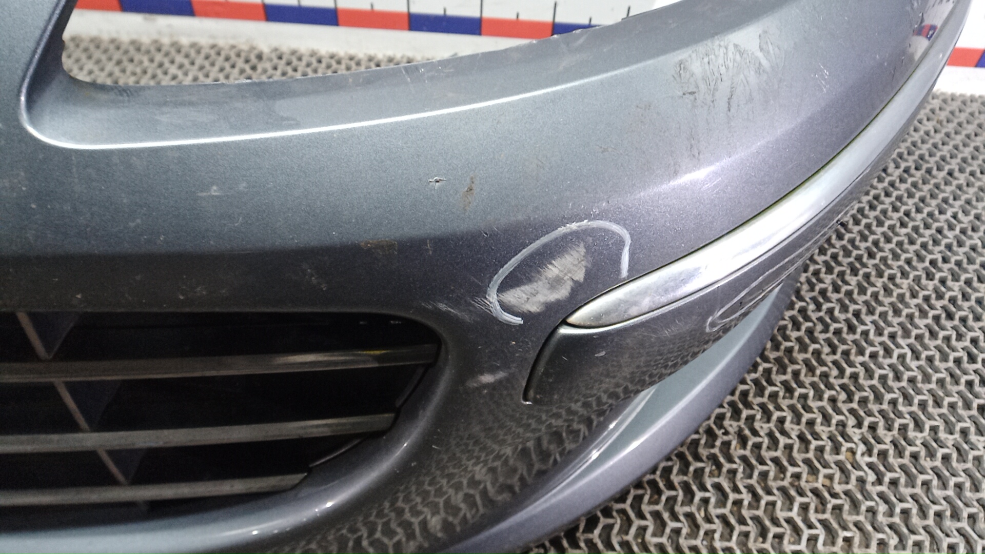 Бампер передний