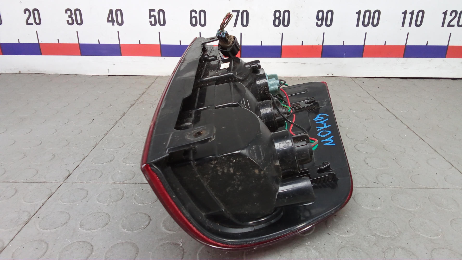 Фонарь задний правый