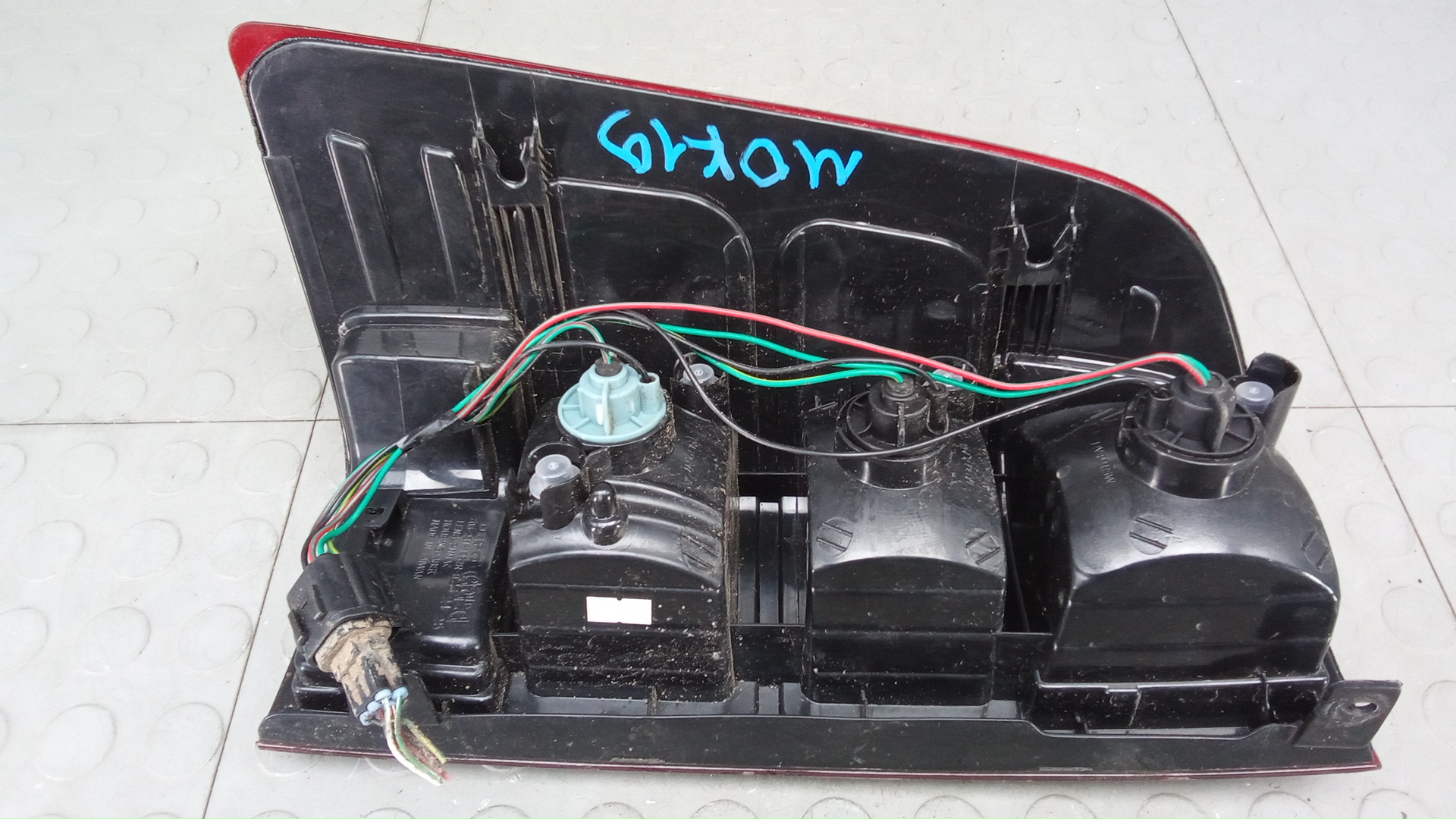 Фонарь задний правый