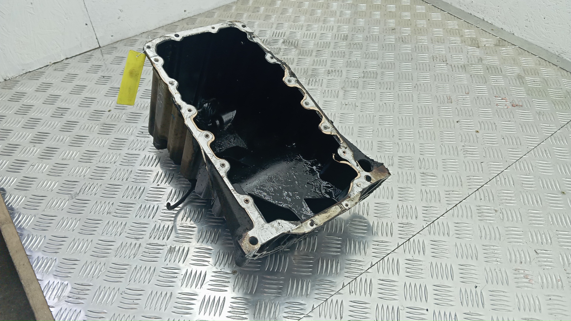 Поддон масляный двигателя (картер)