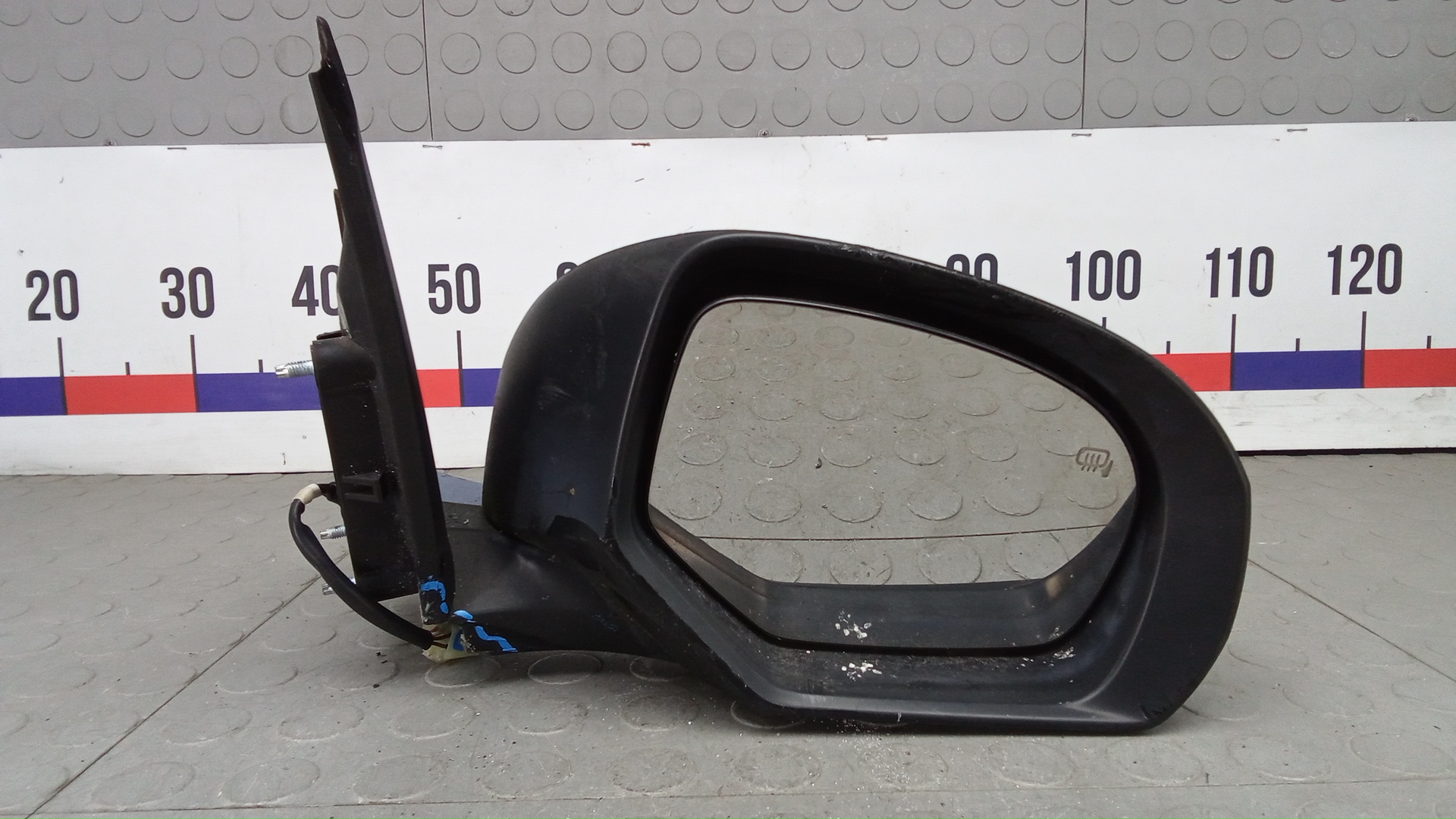 Зеркало правое электрическое