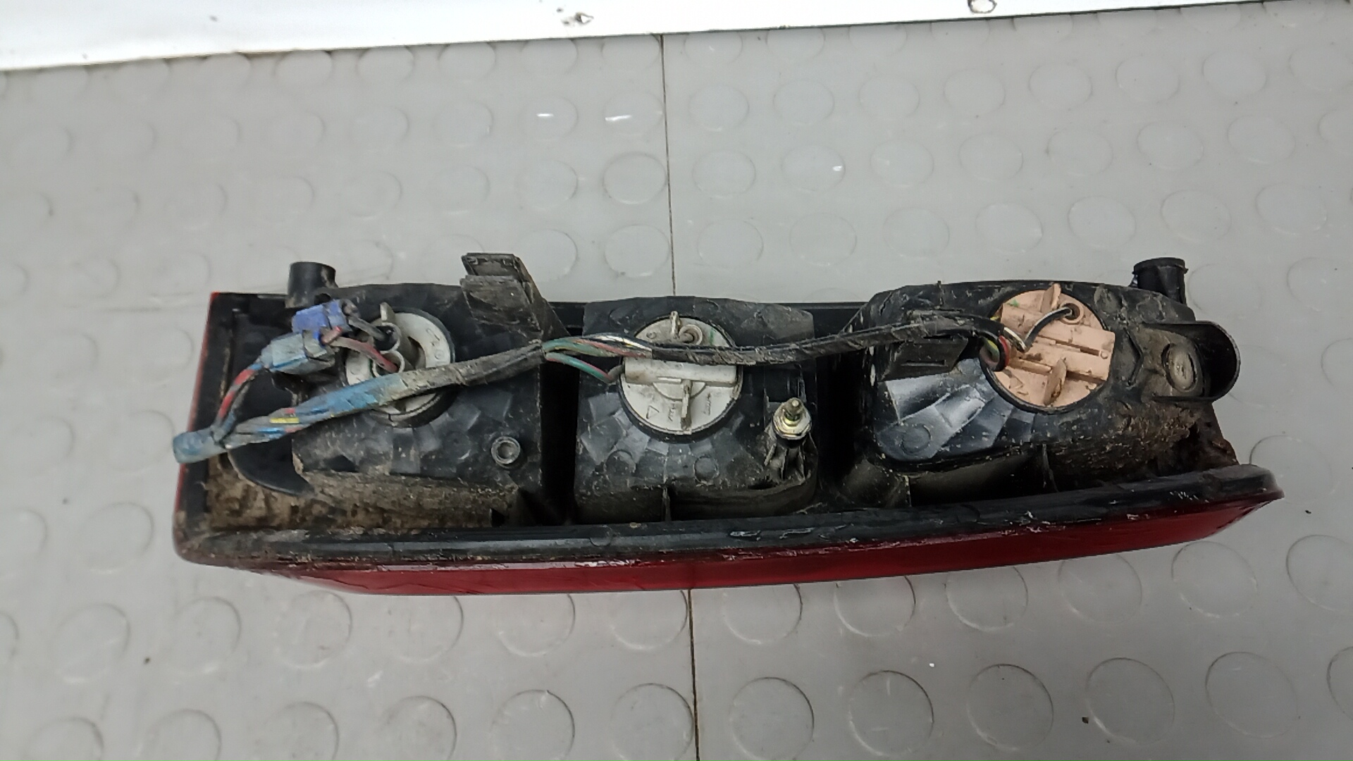 Фонарь задний левый