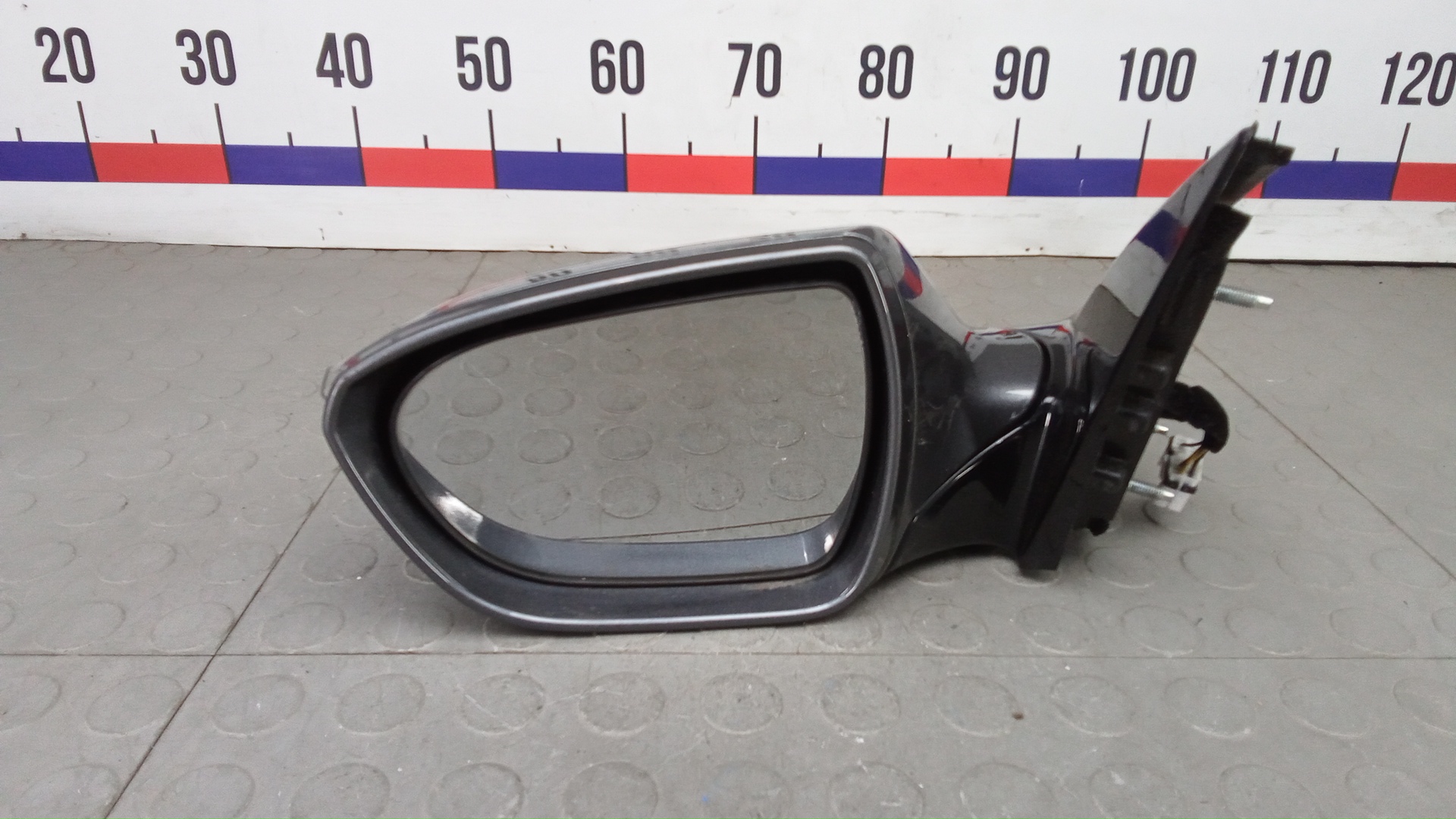 Зеркало левое электрическое