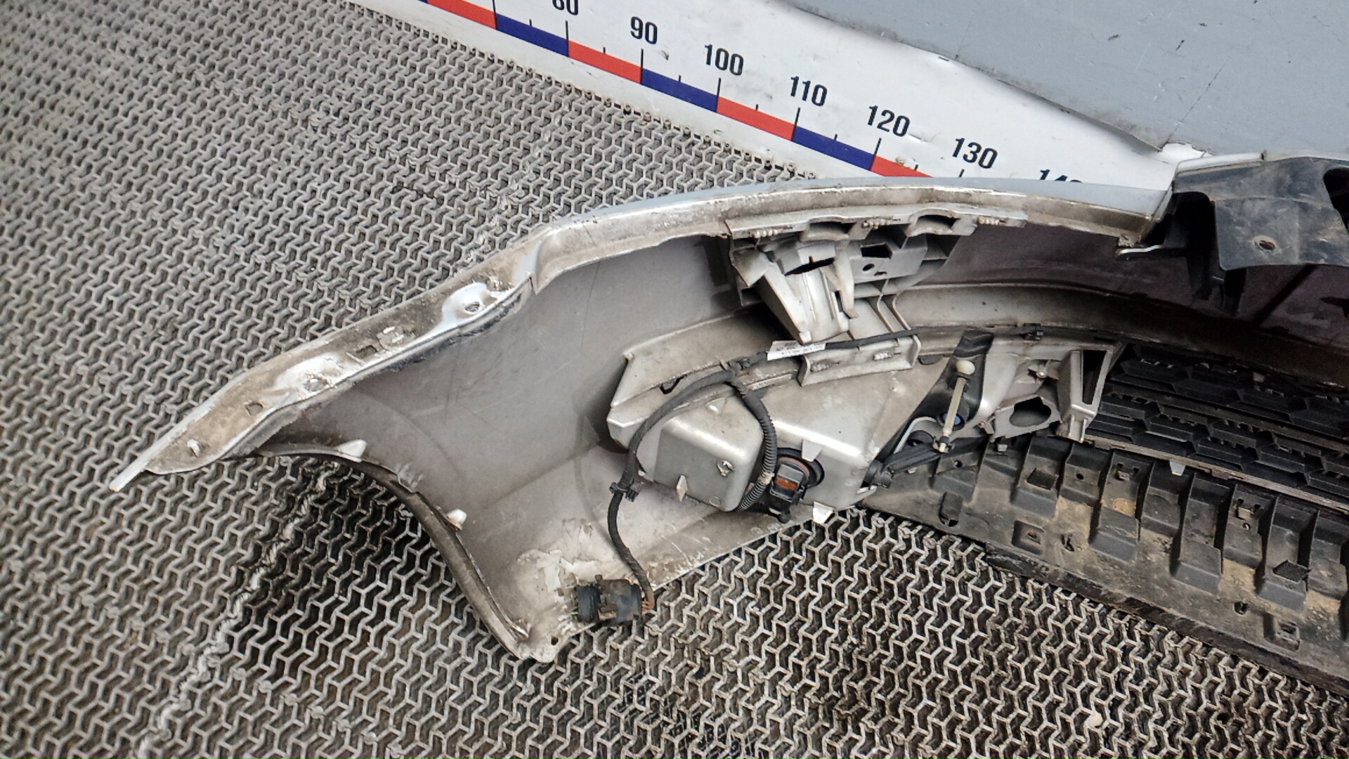 Бампер передний