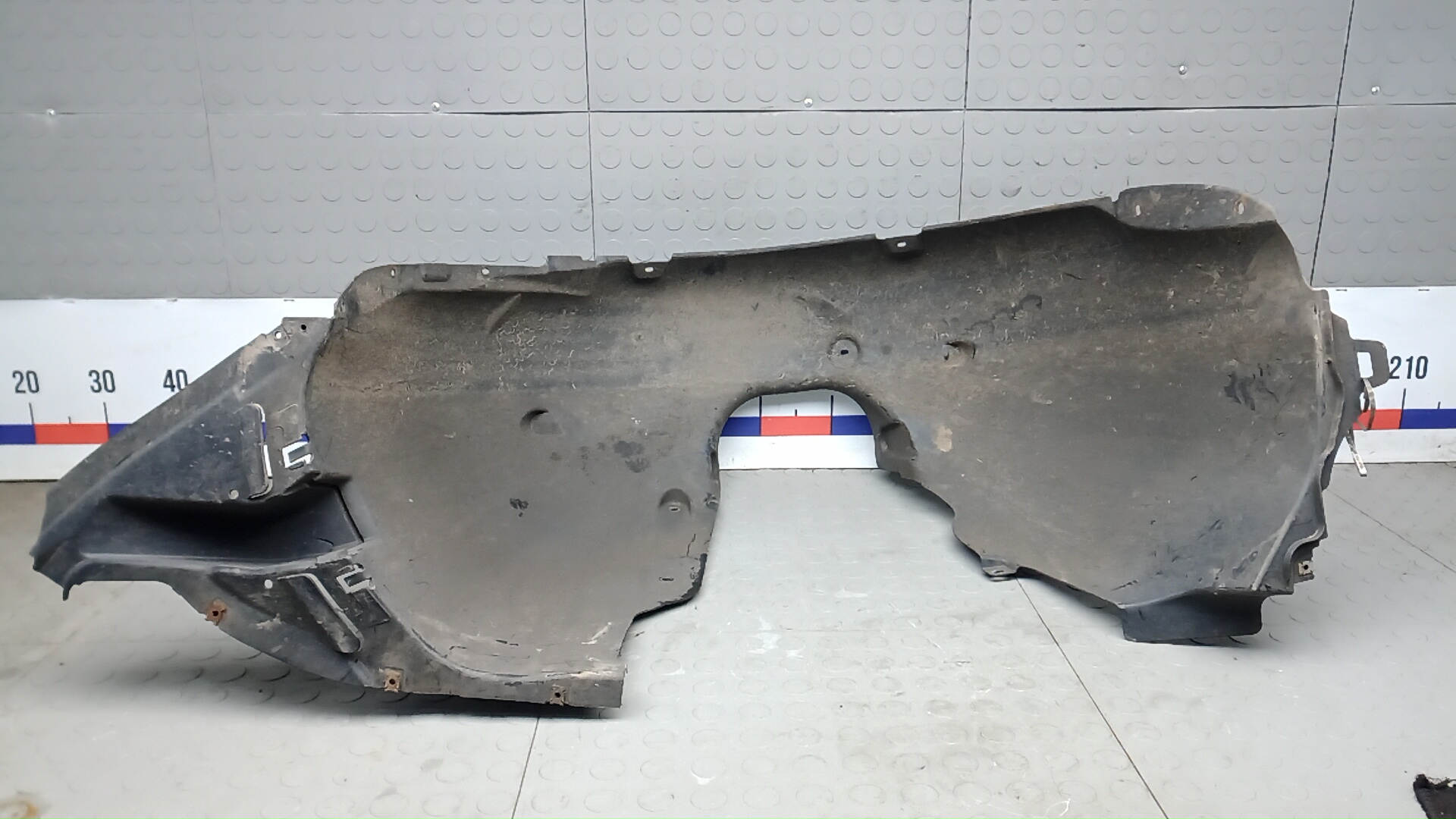 Локер передний левый