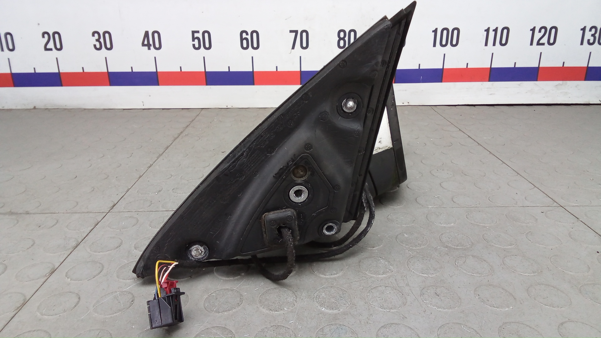 Зеркало правое электрическое