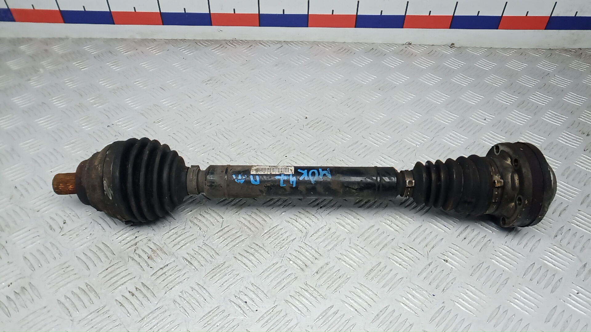 Полуось передняя левая