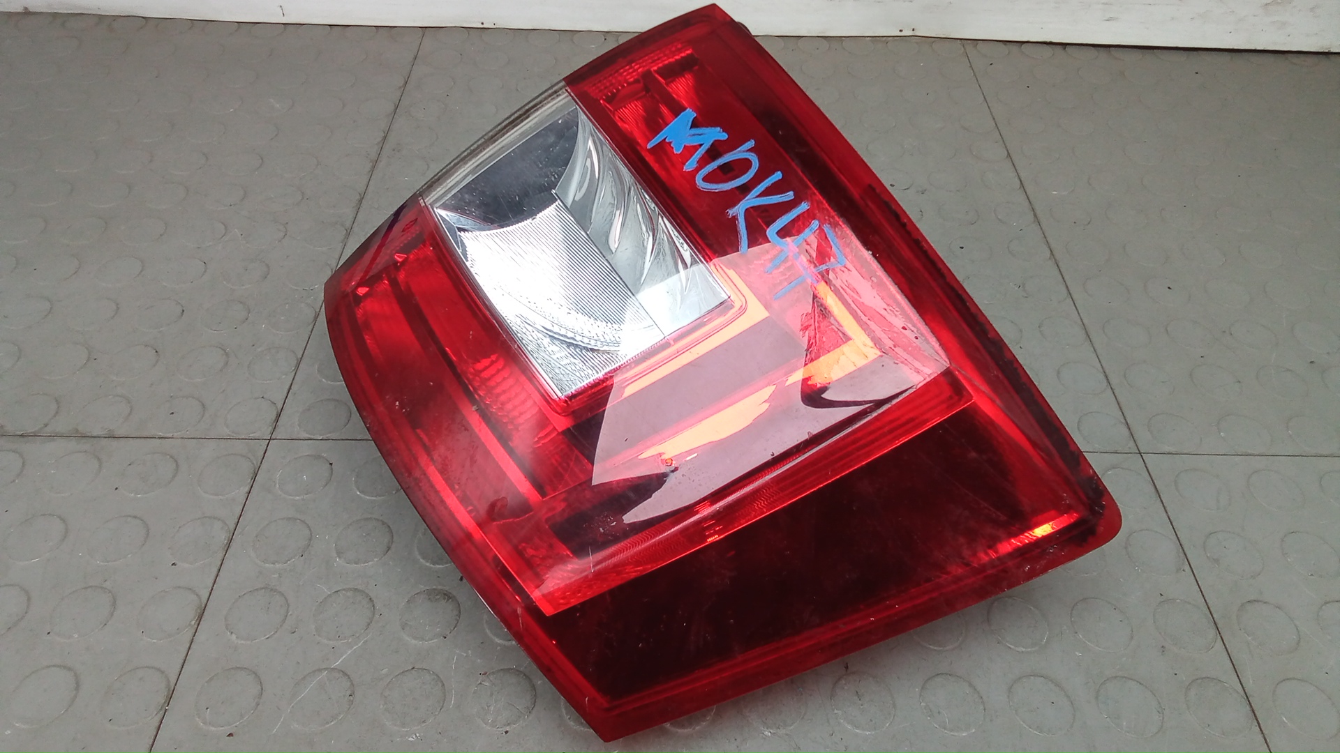 Фонарь задний правый