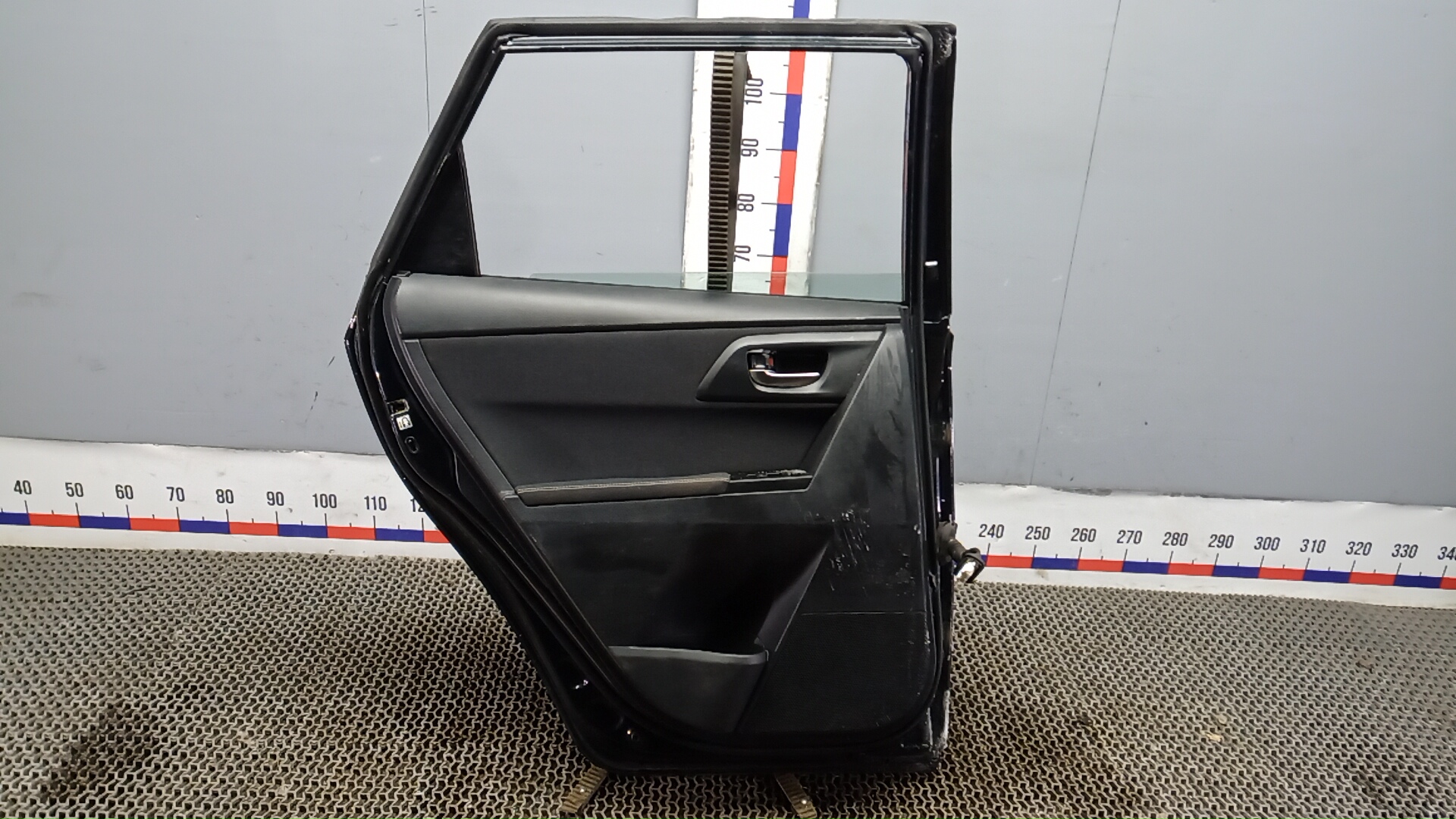 Дверь задняя левая