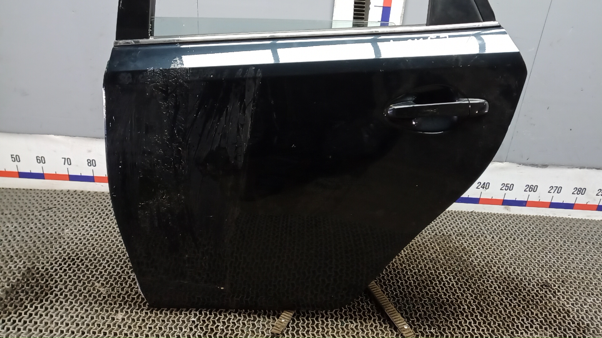 Дверь задняя левая