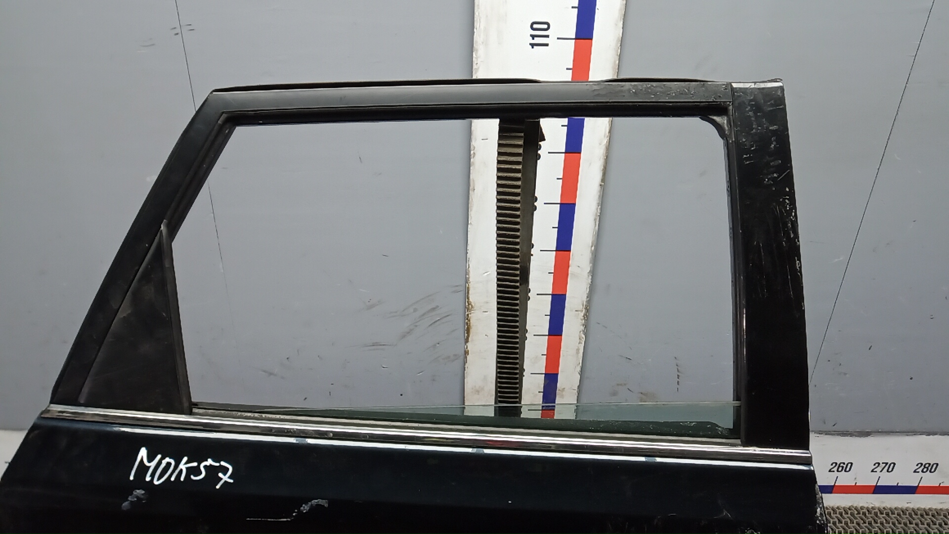 Дверь задняя правая