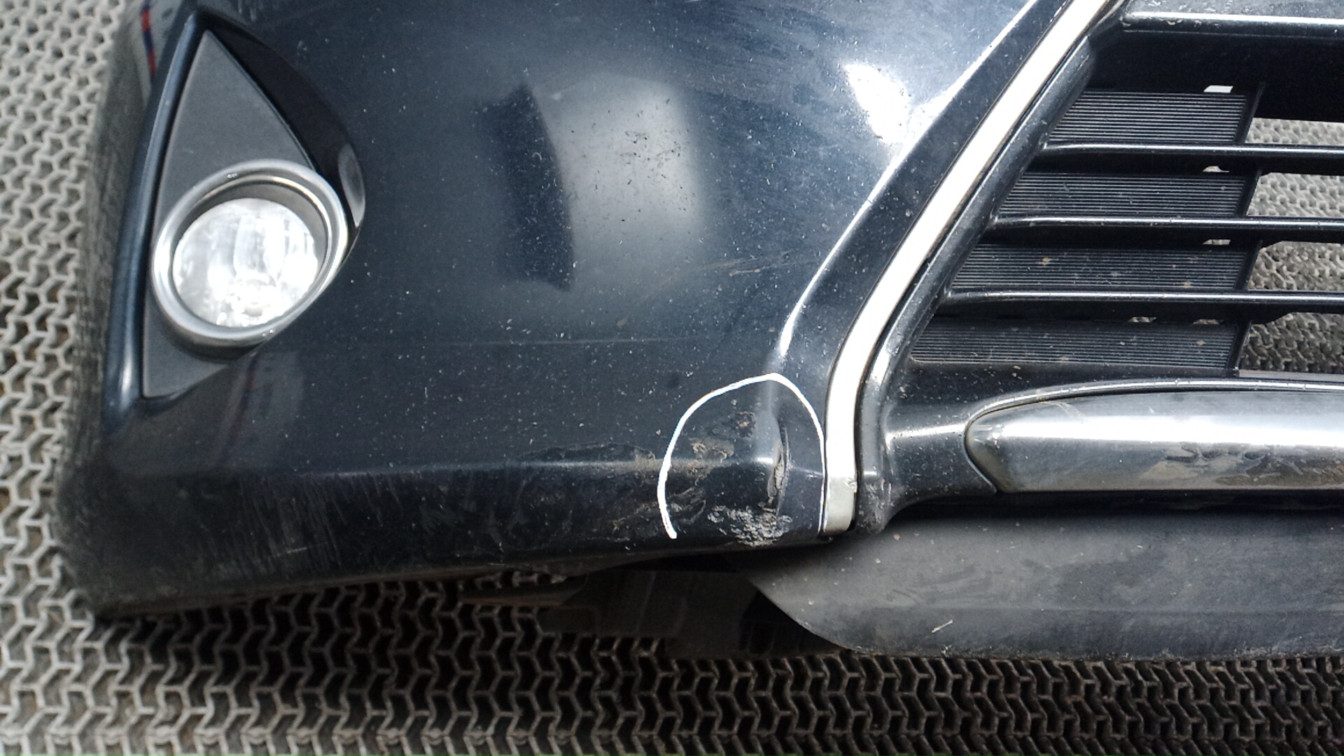 Бампер передний