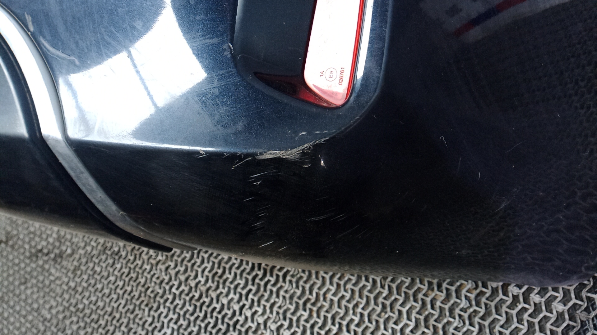 Бампер задний