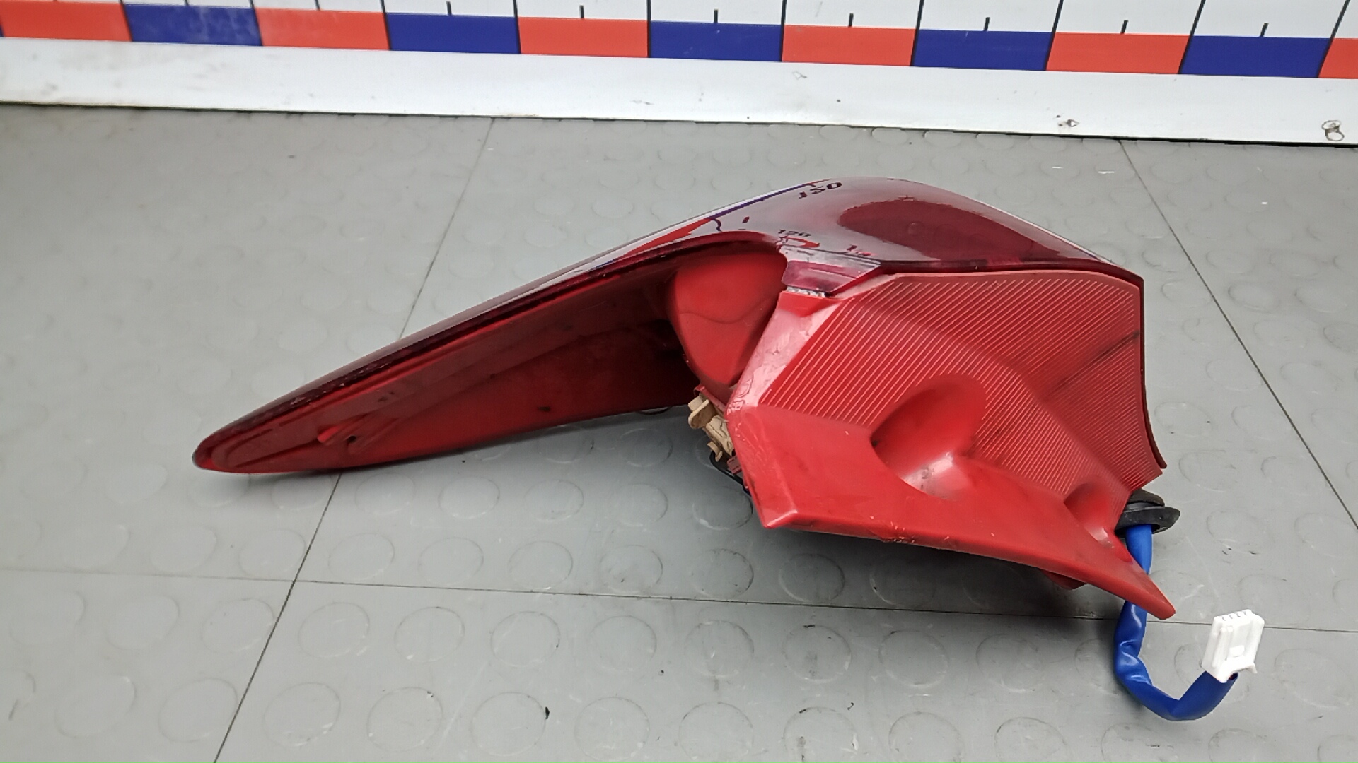 Фонарь задний правый