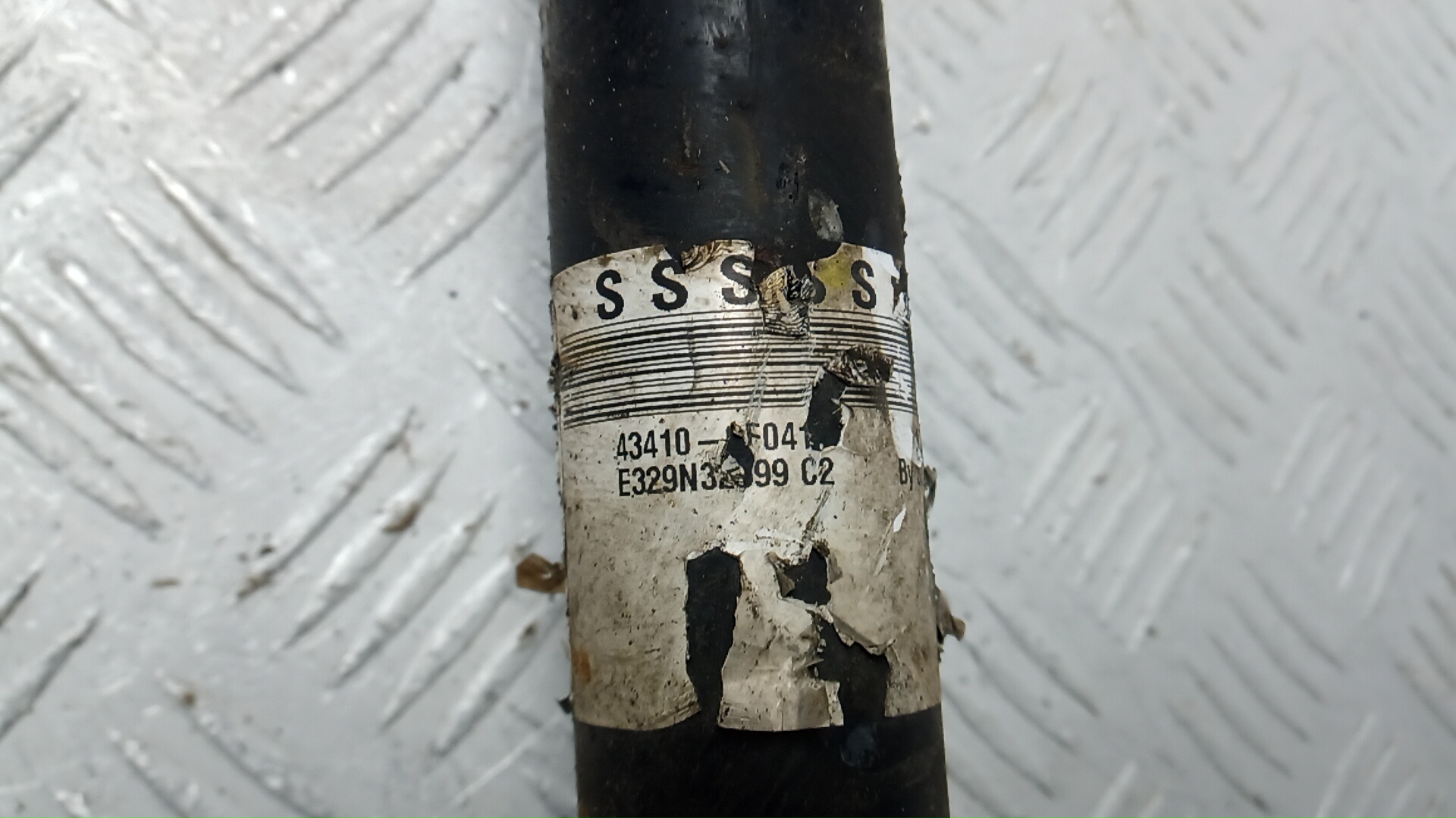 Полуось передняя правая