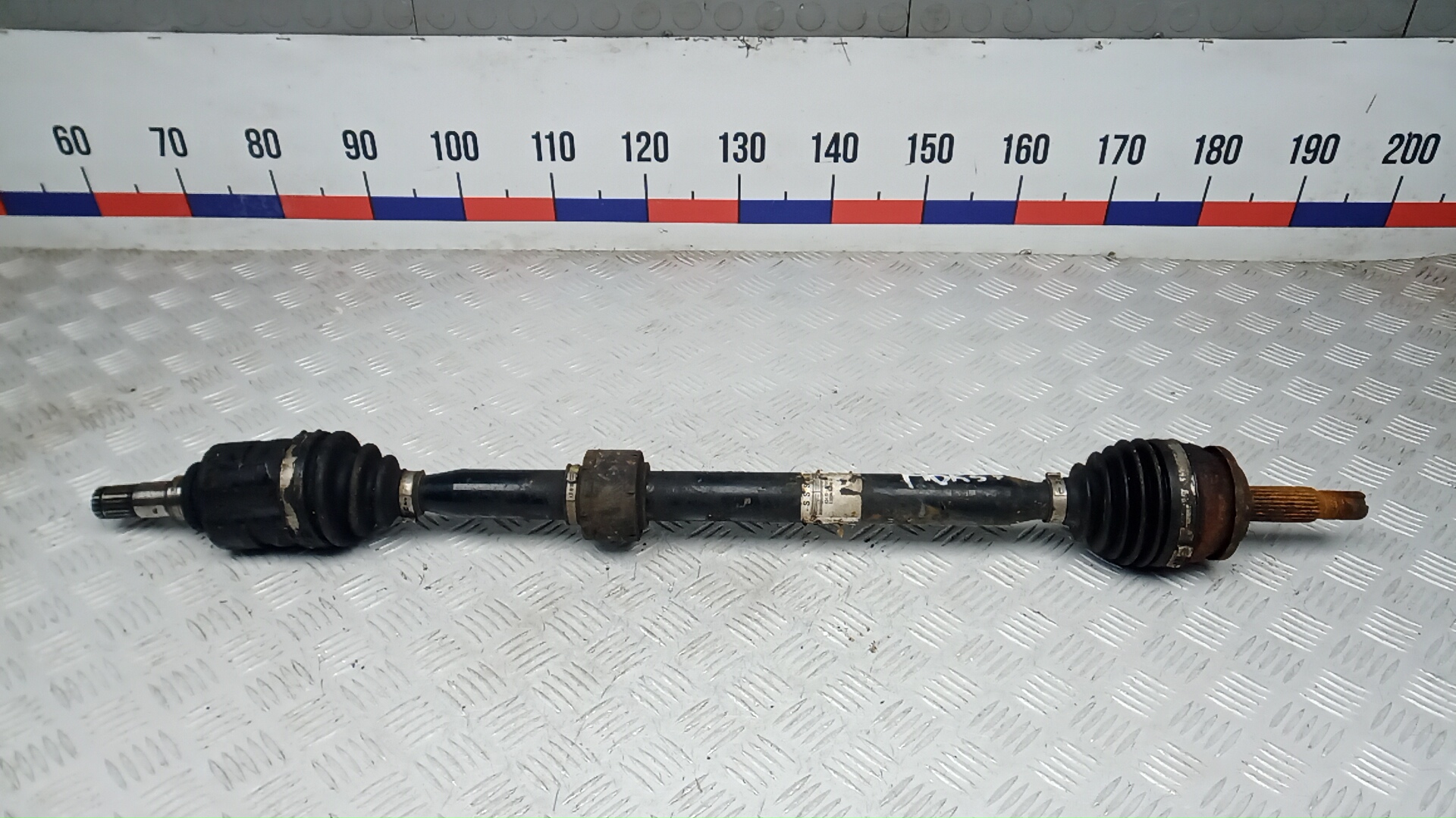 Полуось передняя правая