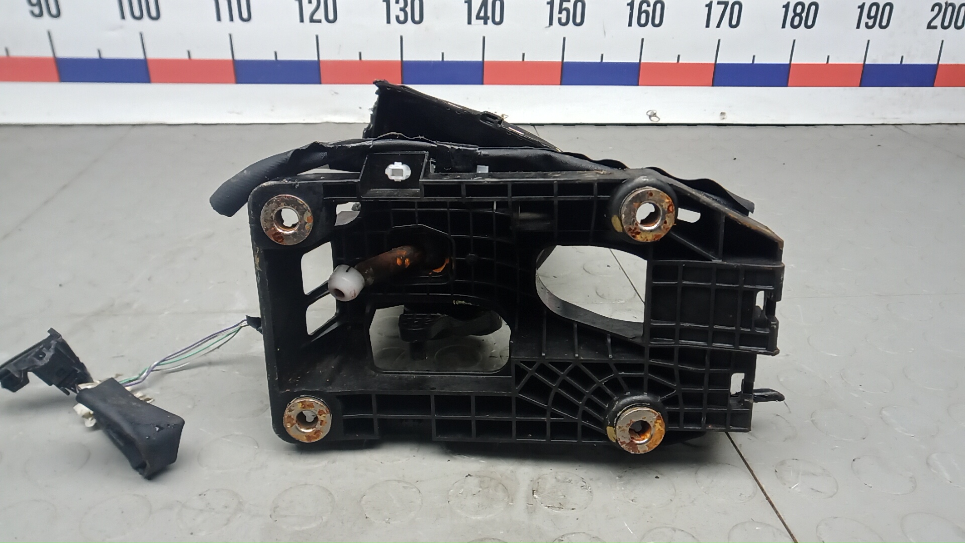 Кулиса МКПП / АКПП