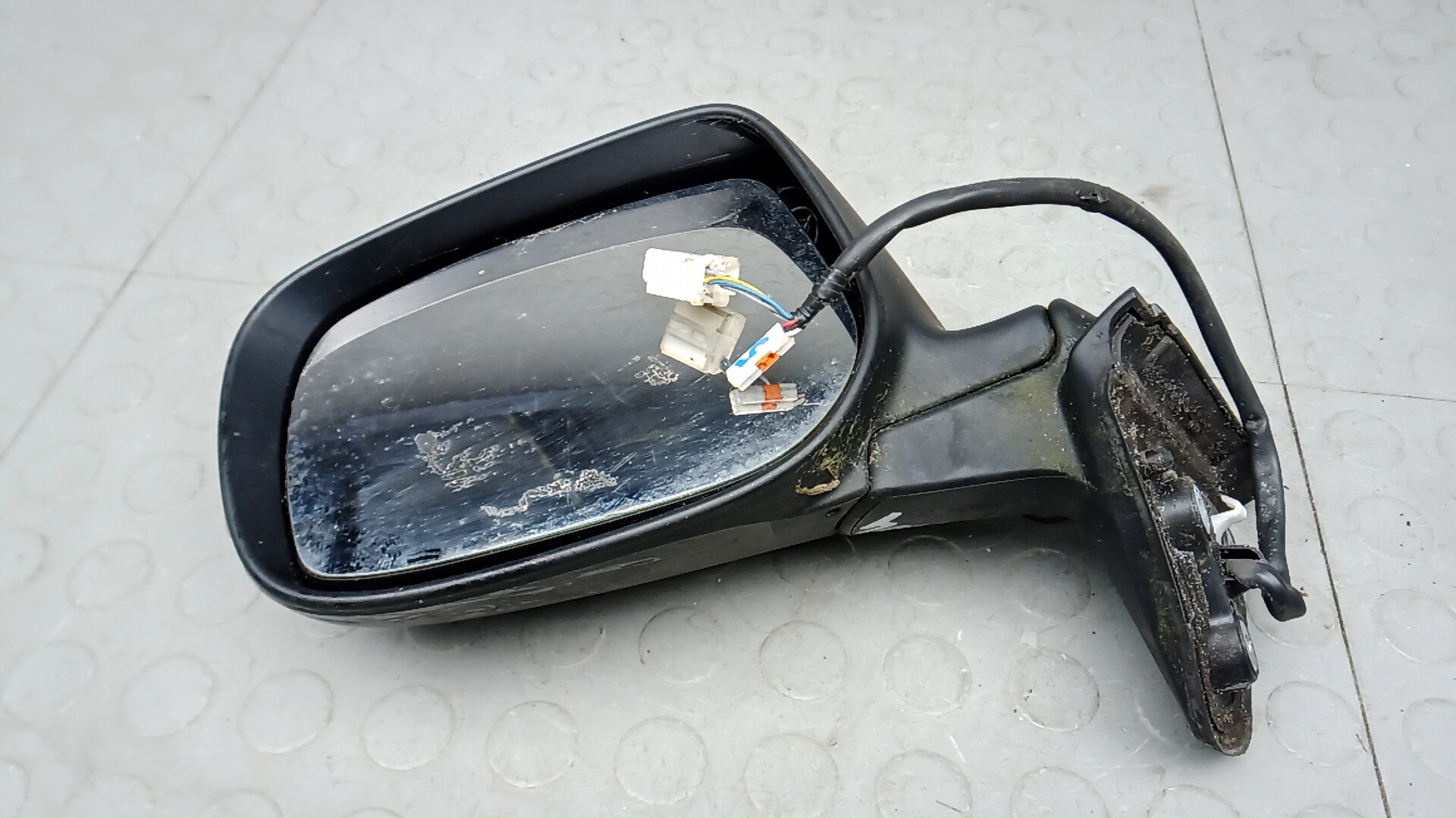 Зеркало левое электрическое