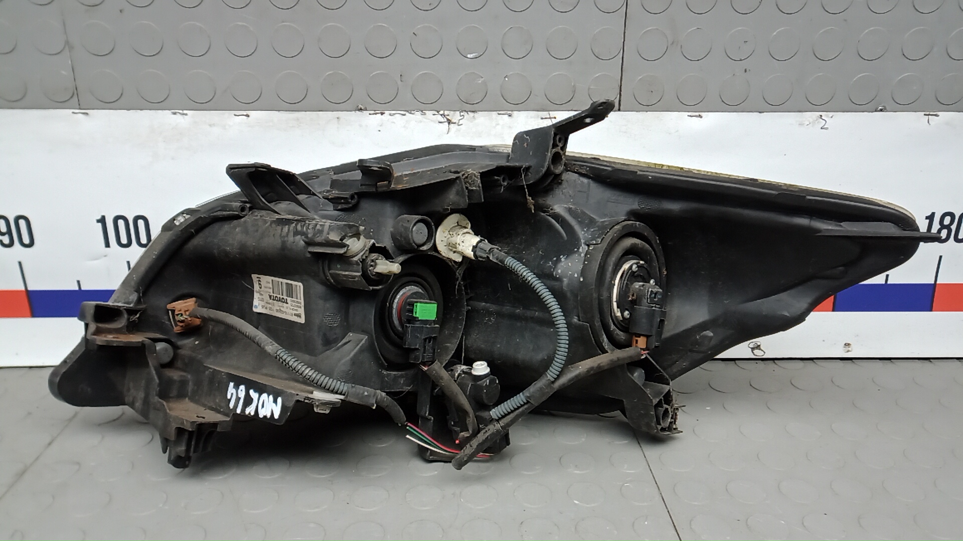 Фара правая