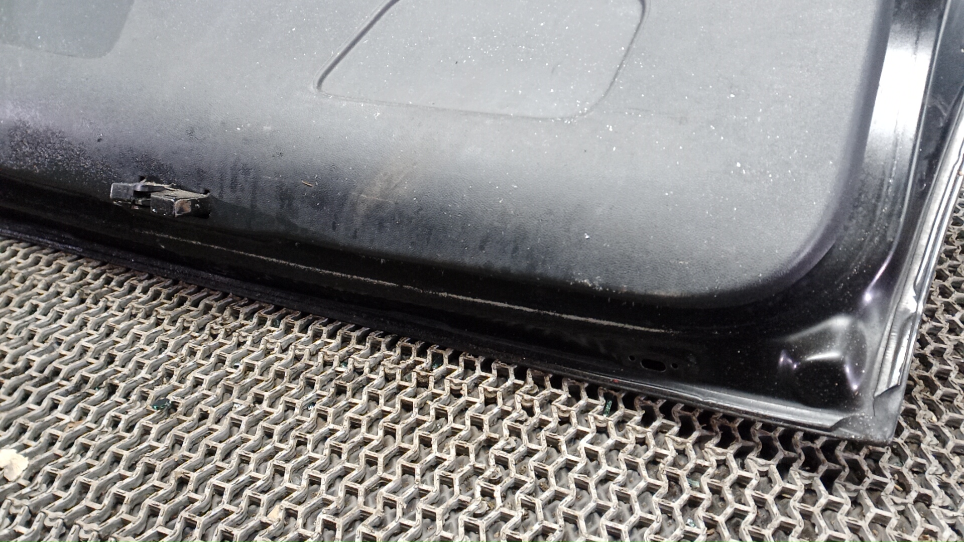 Дверь багажника