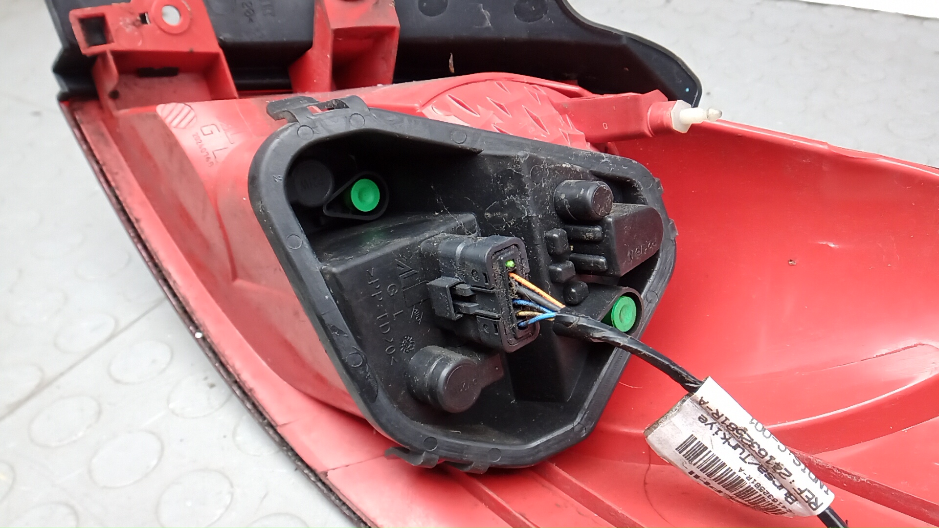 Фонарь задний левый