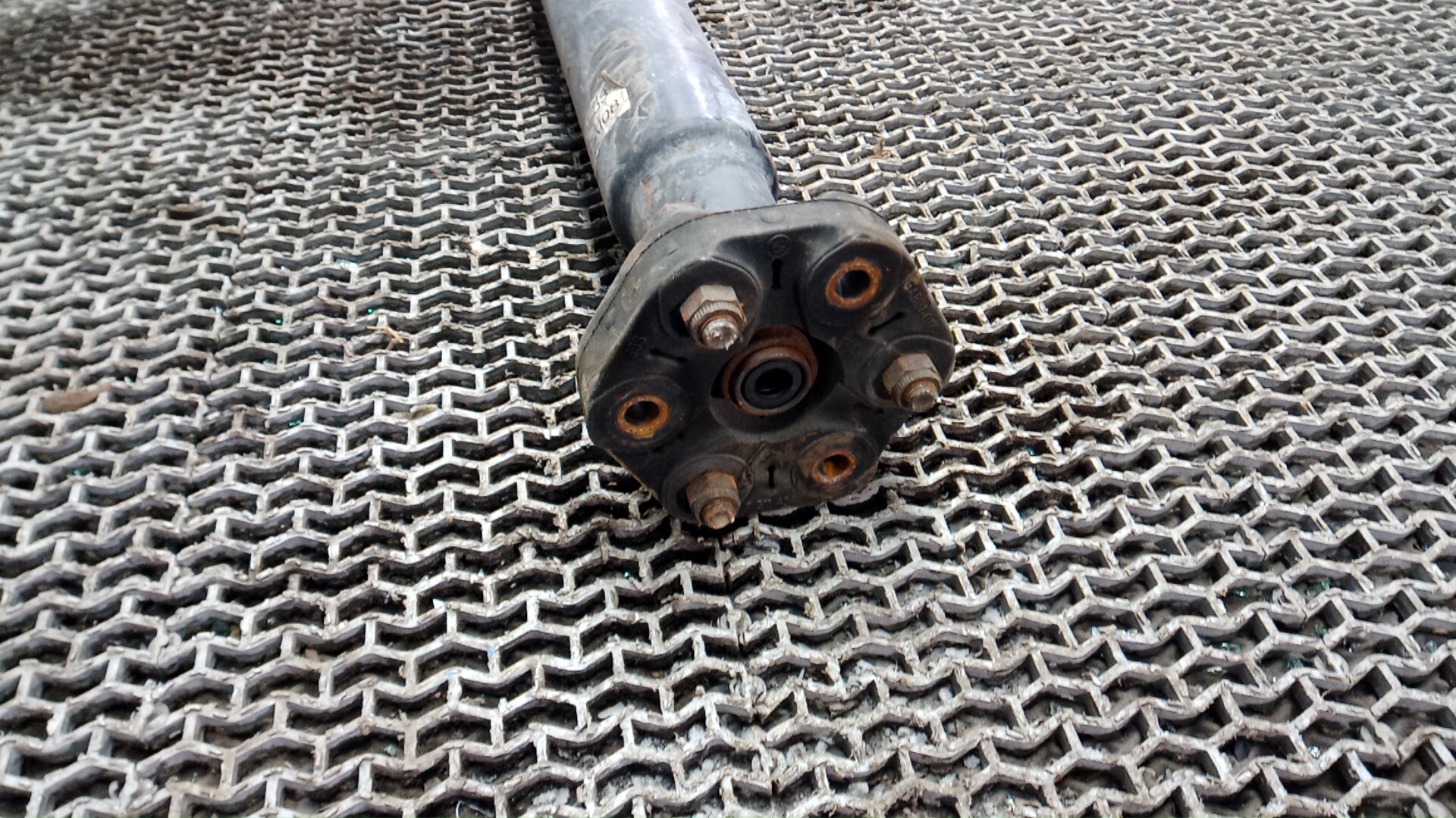 Вал карданный