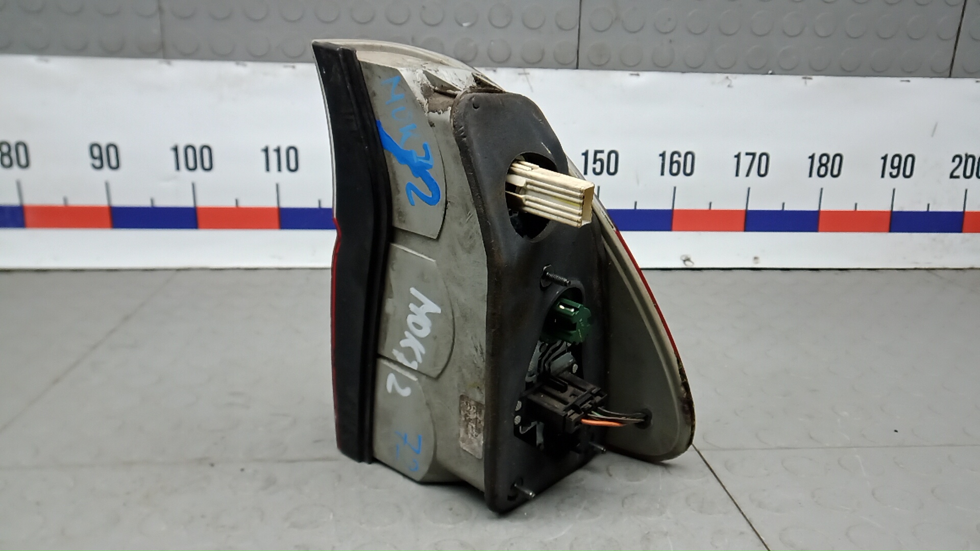 Фонарь задний левый