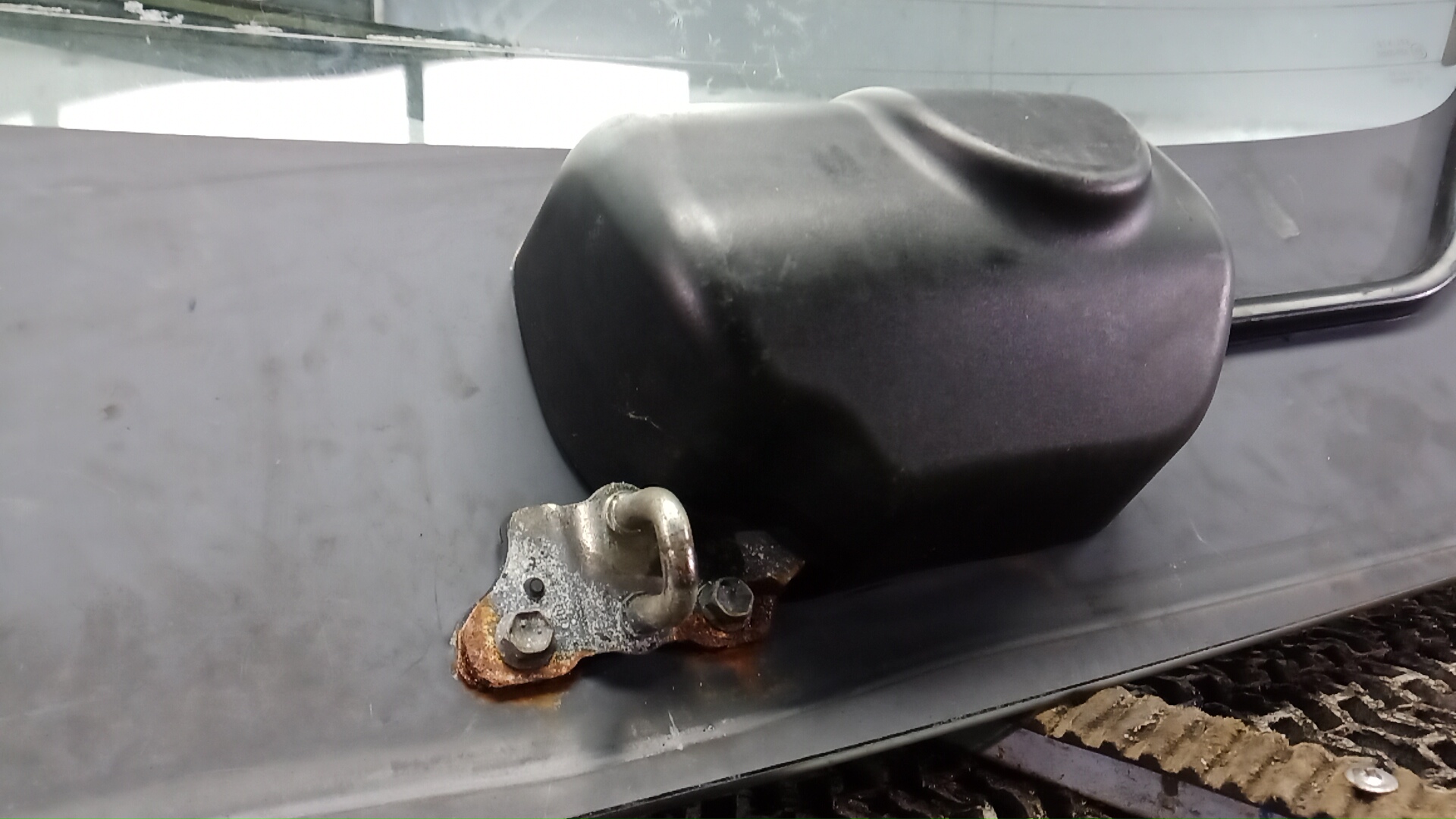 Дверь багажника