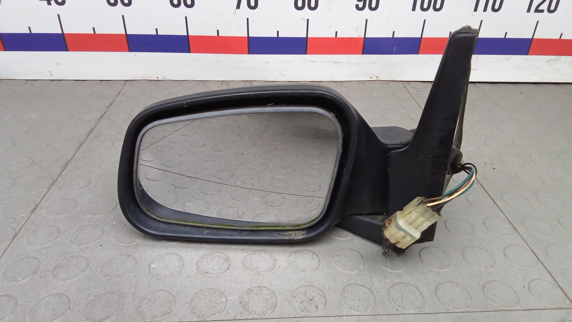 Зеркало левое электрическое