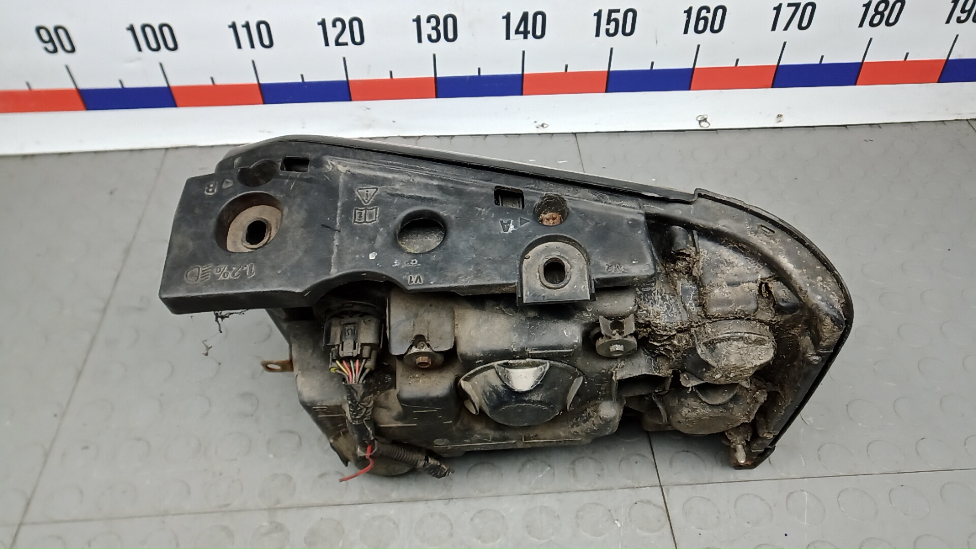 Фара правая