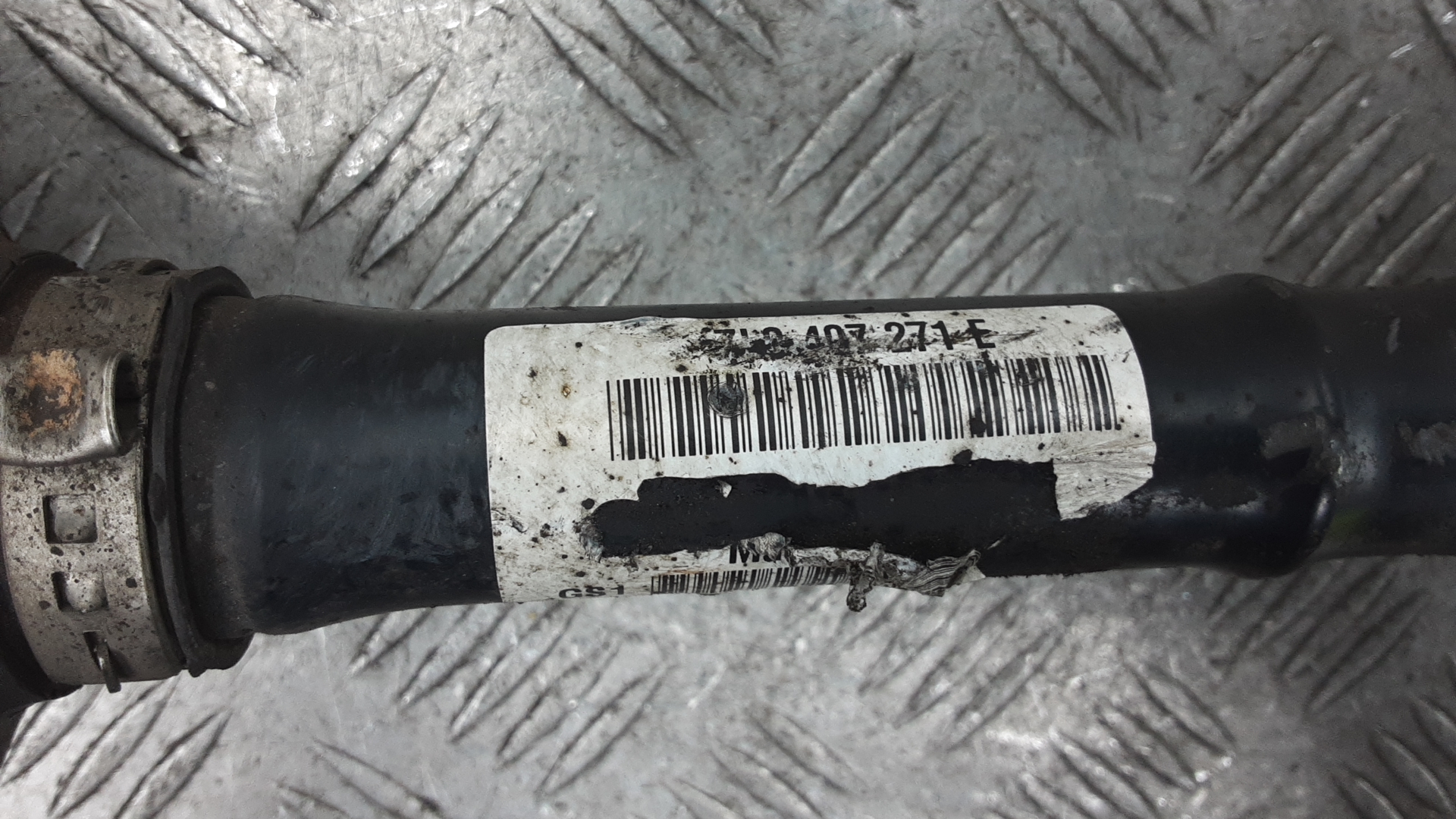 Полуось передняя правая для Q7 (4L) 2005-2015