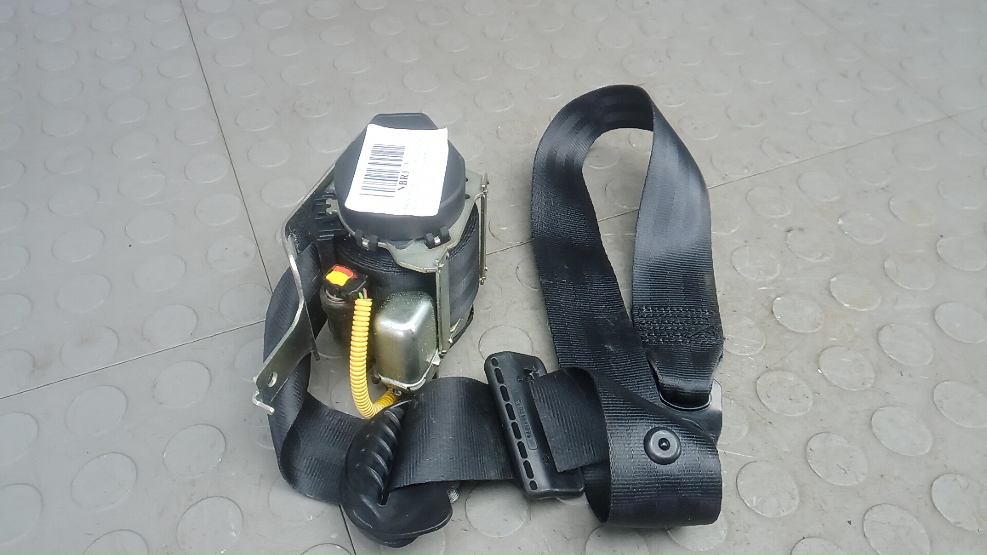 Ремень безопасности с пиропатроном