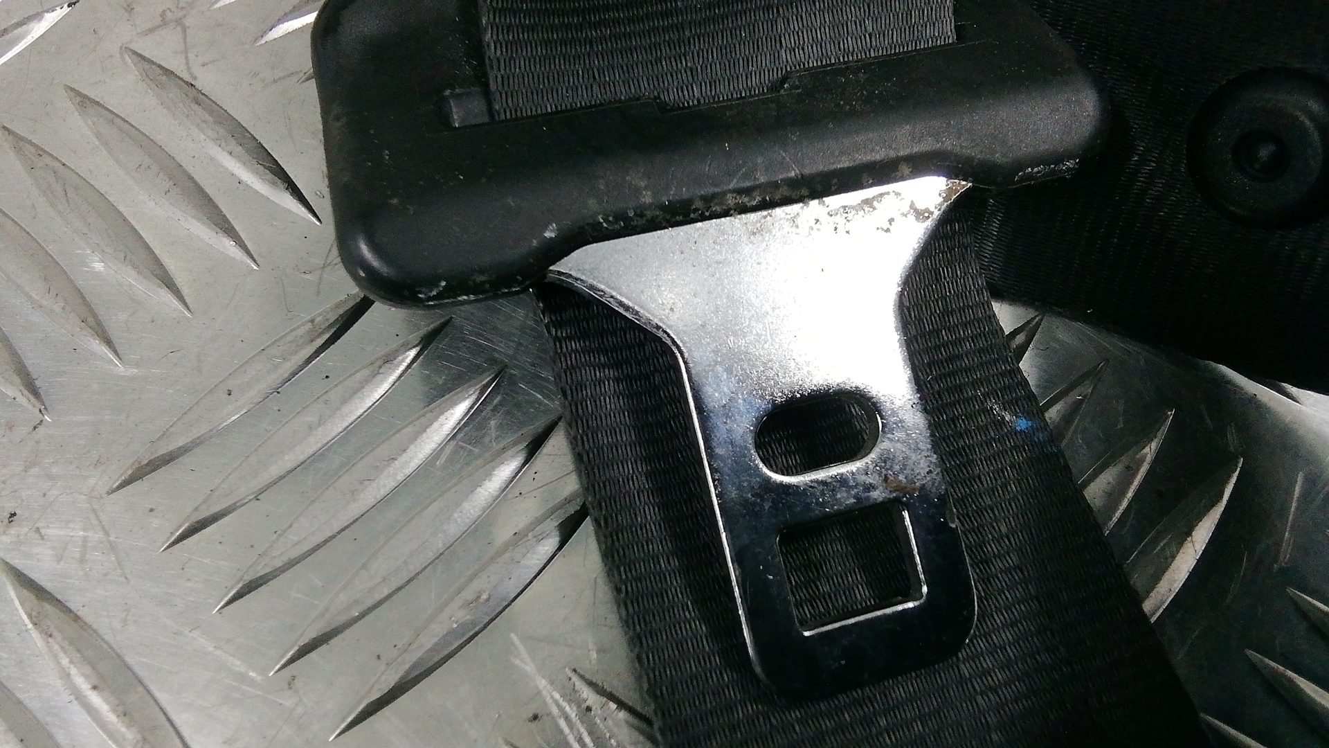 Ремень безопасности с пиропатроном