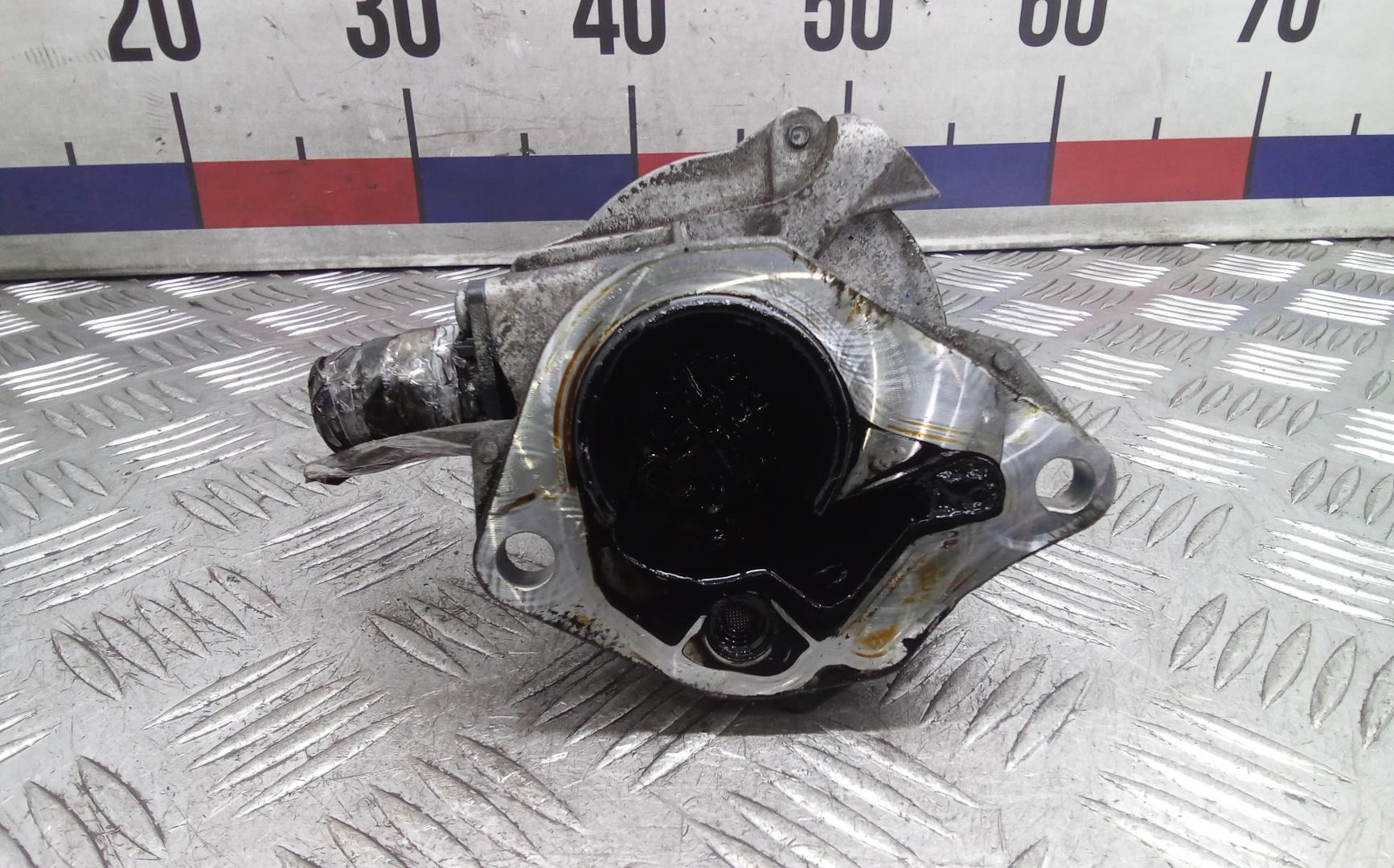 Насос вакуумный