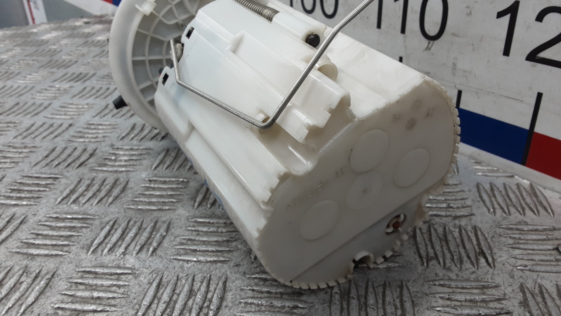 Насос топливный электрический