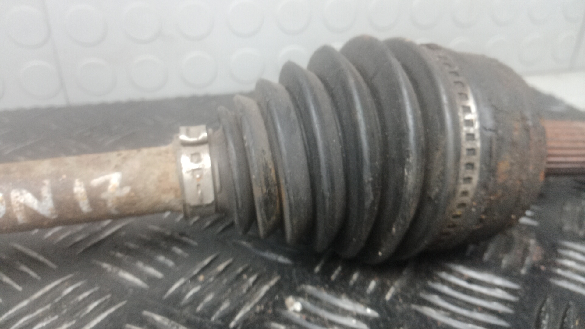 Полуось передняя правая