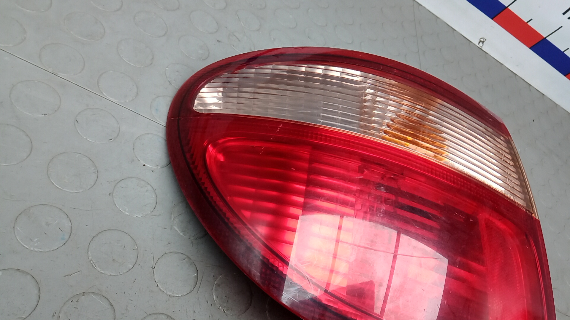 Фонарь задний левый