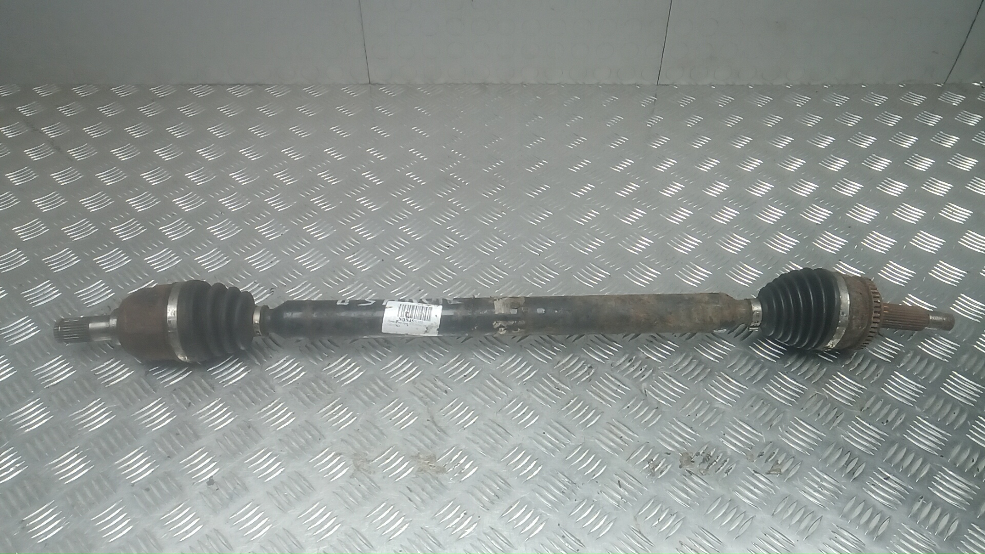 Полуось передняя правая