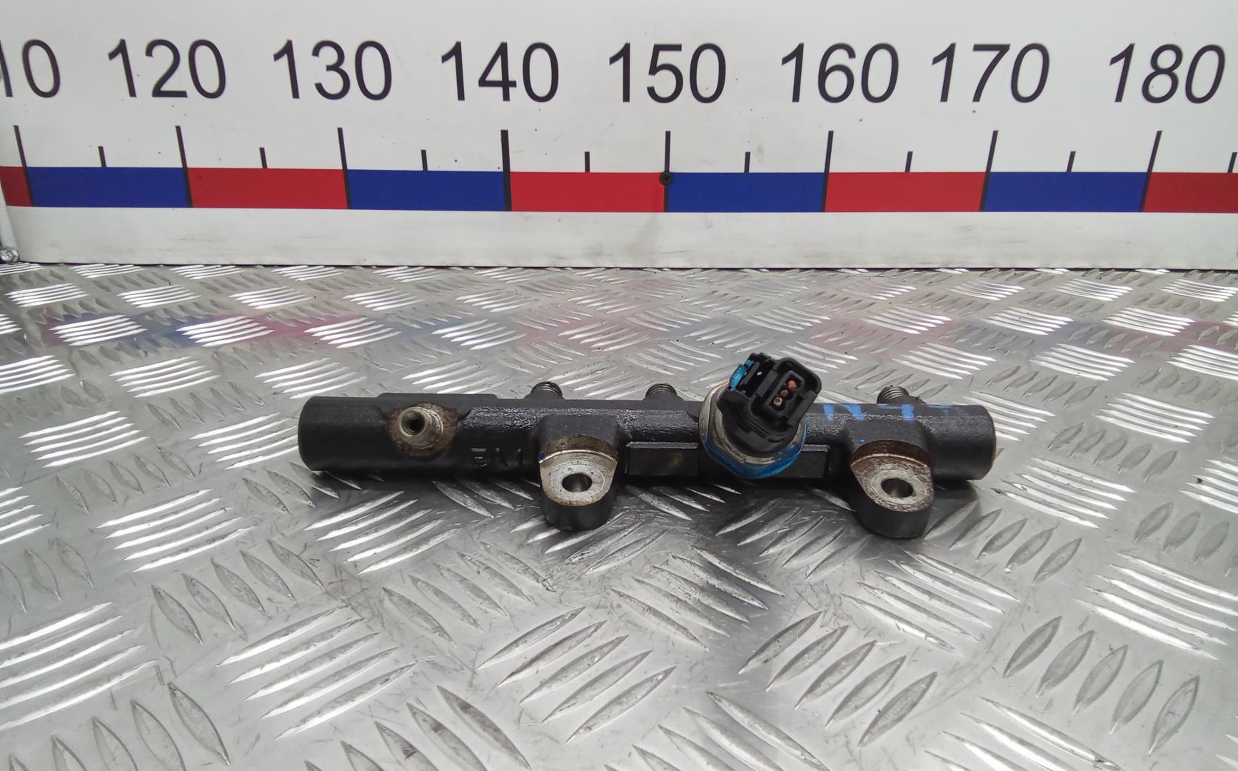 Рейка топливная (рампа)