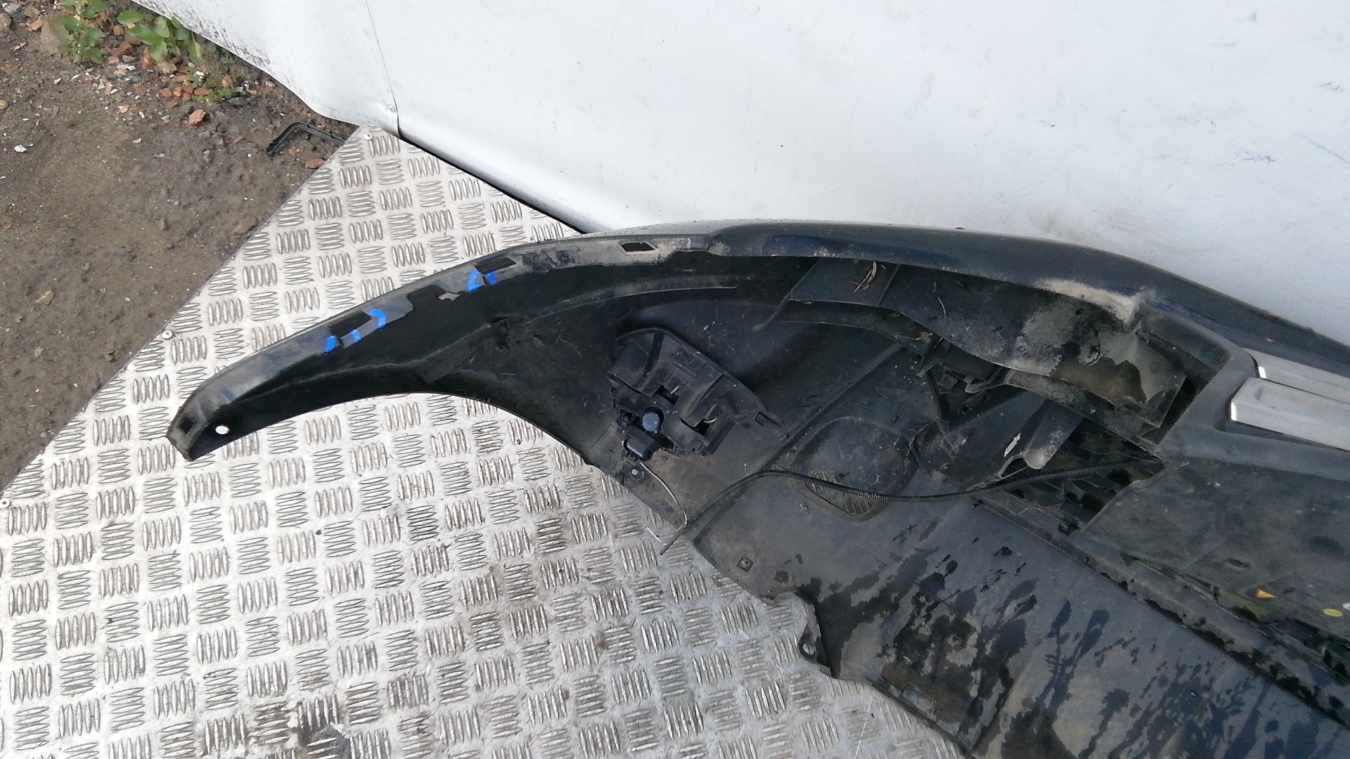 Бампер передний