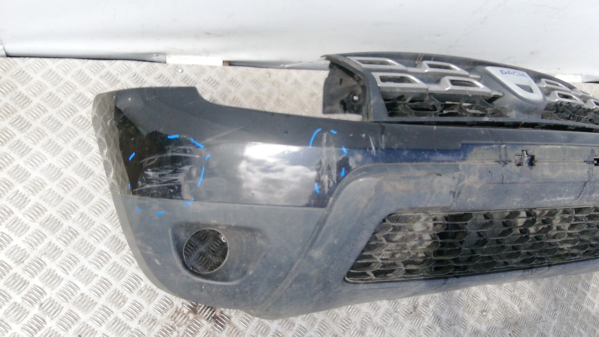 Бампер передний