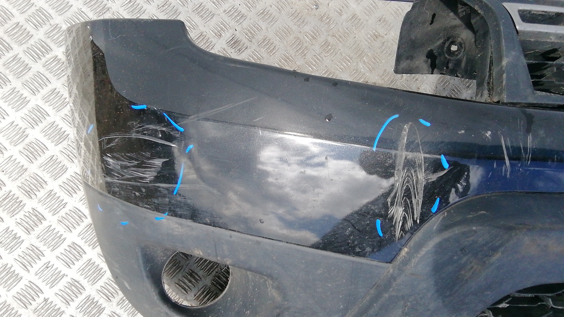 Бампер передний