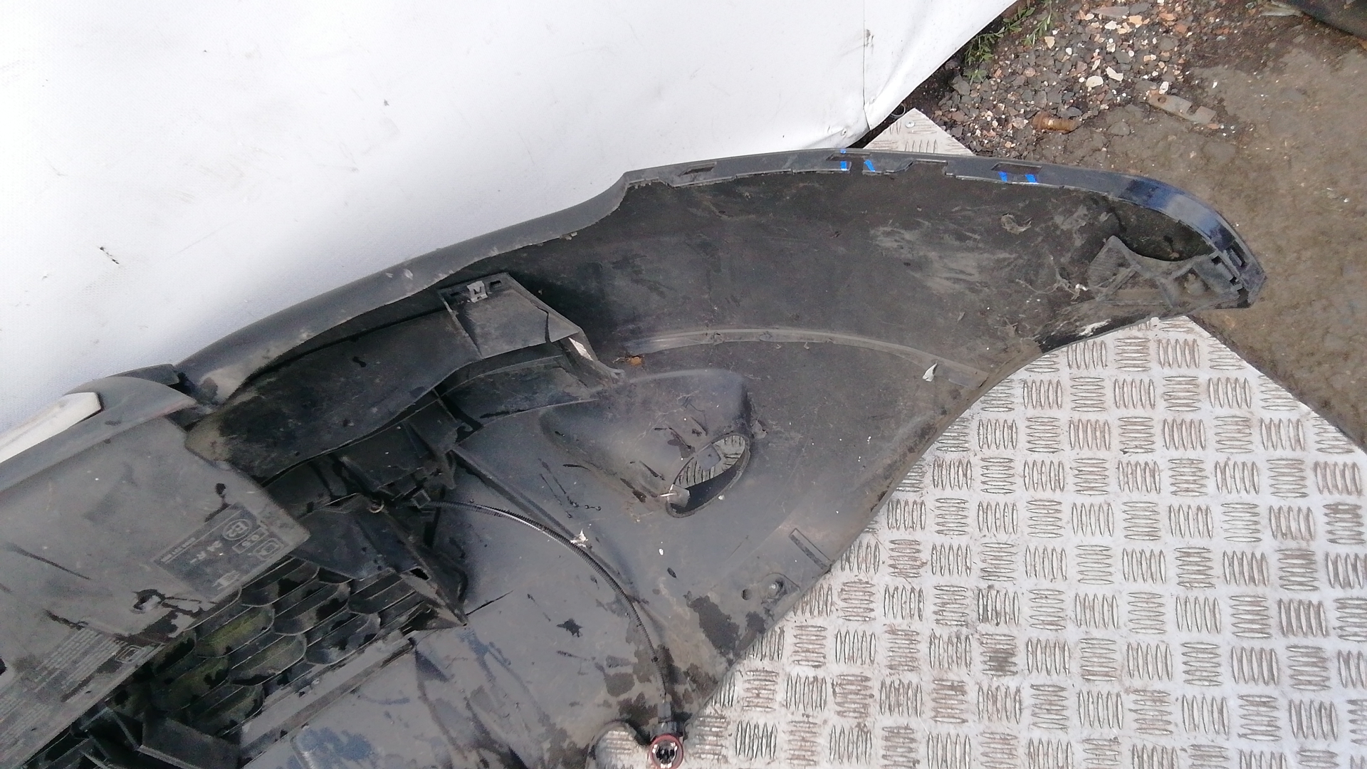 Бампер передний