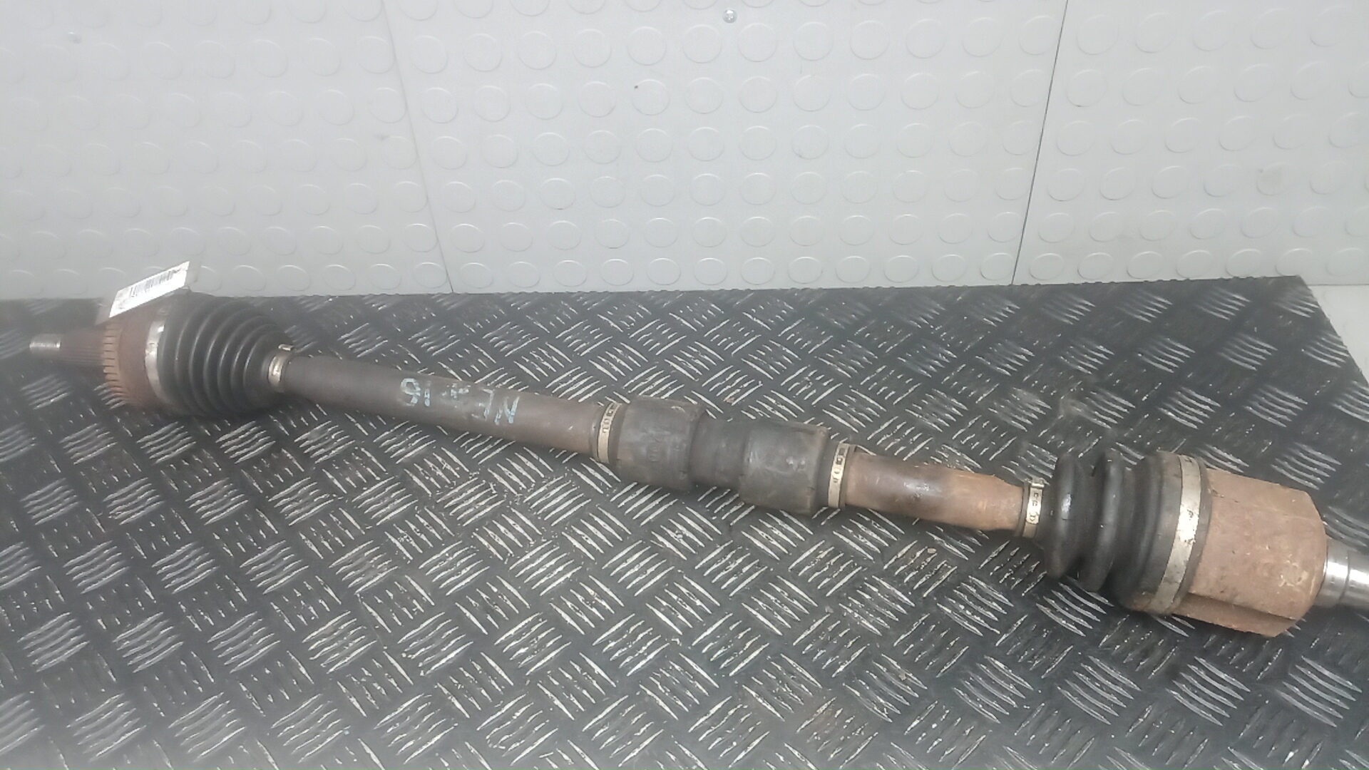 Полуось передняя правая