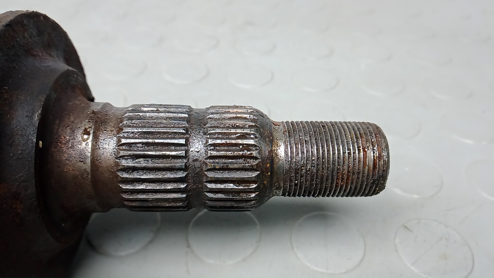 Полуось передняя правая