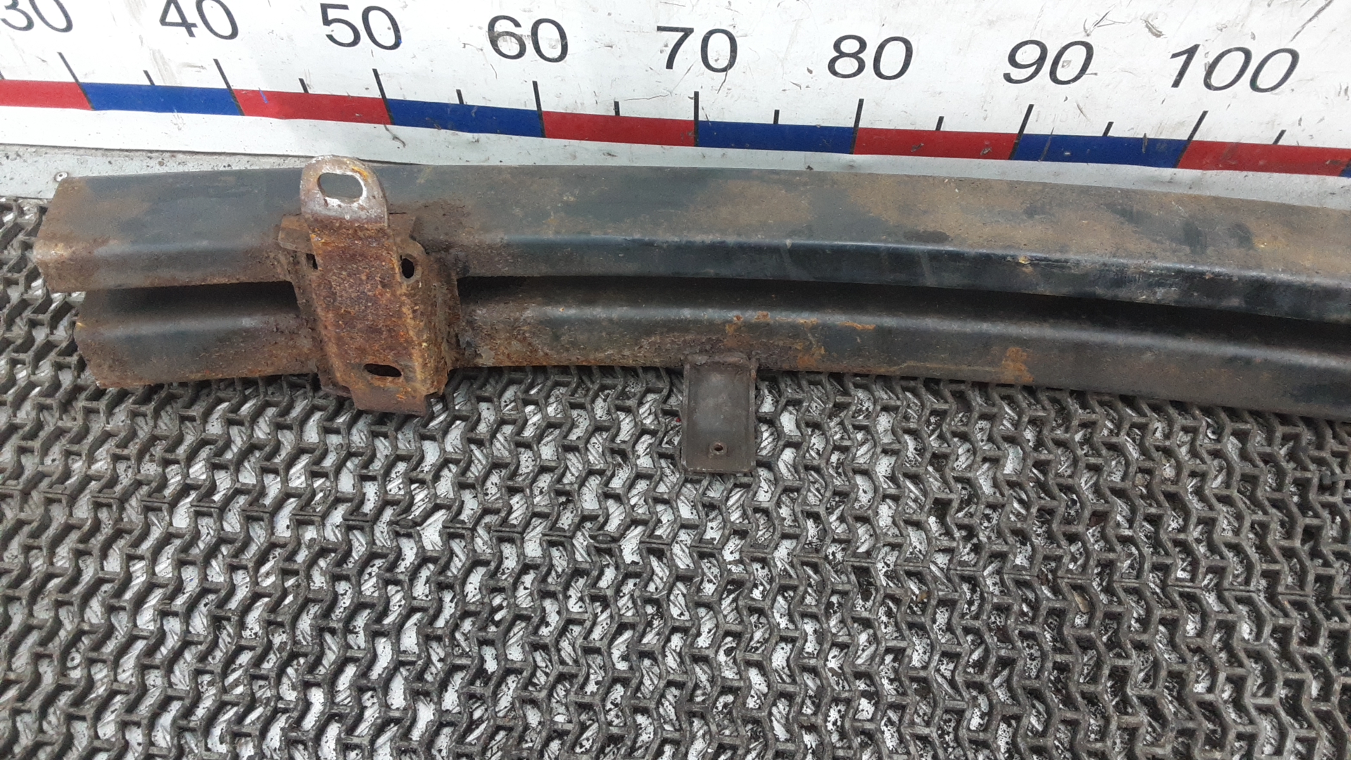 Кронштейн усилителя переднего бампера