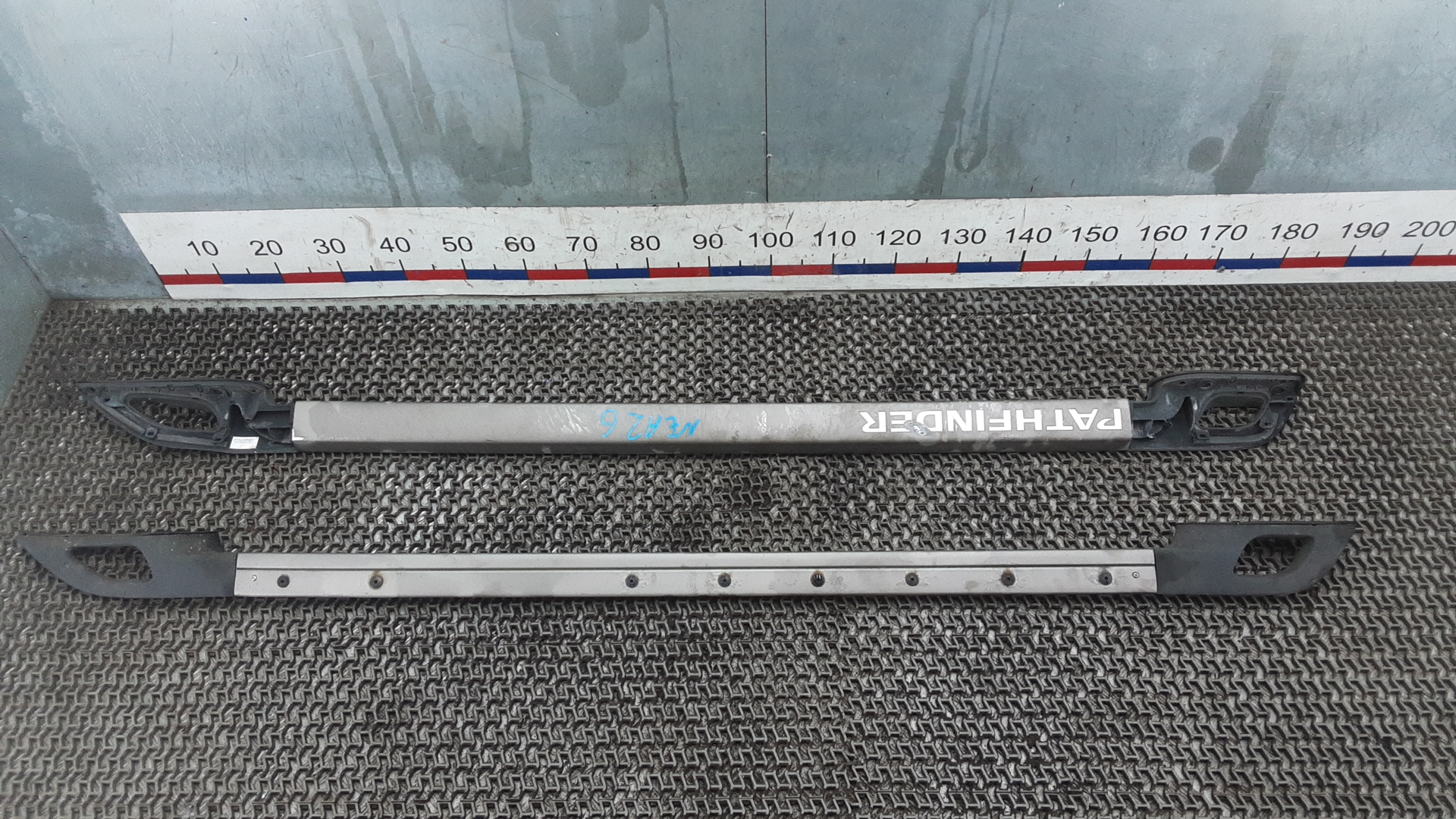 Рейлинги (релинг) к-кт (планки на крышу)