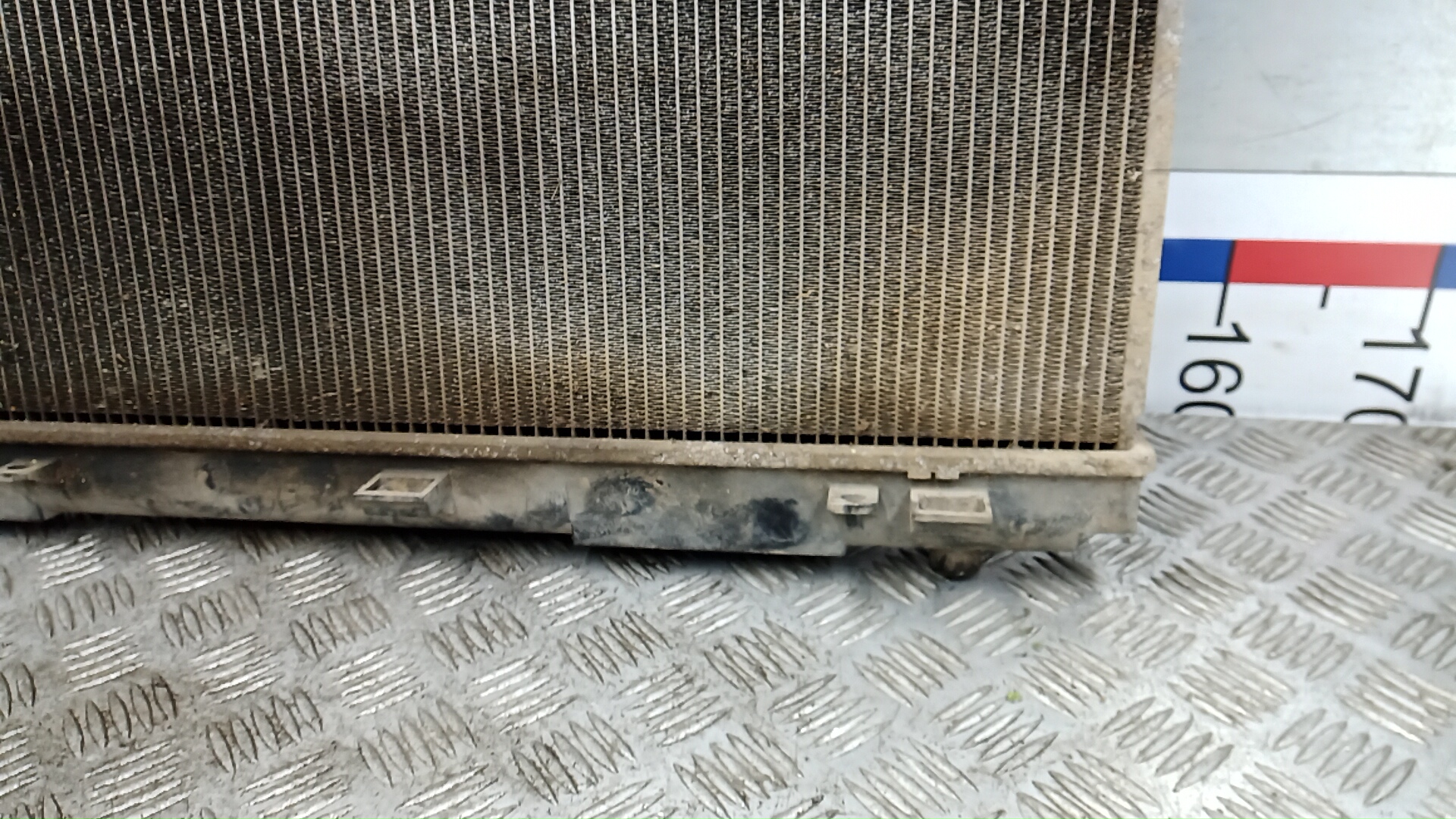 Радиатор охлаждения двигателя основной