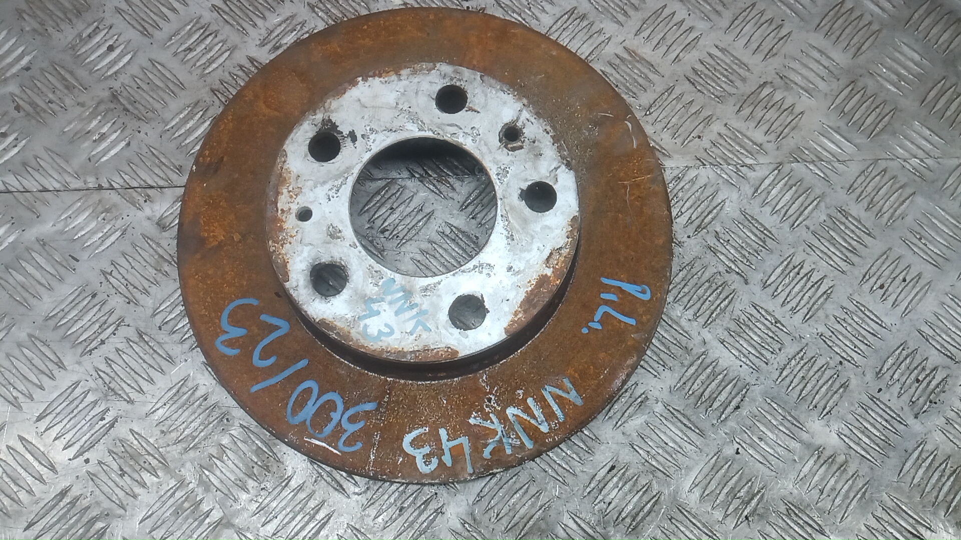 Диск тормозной передний вентилируемый