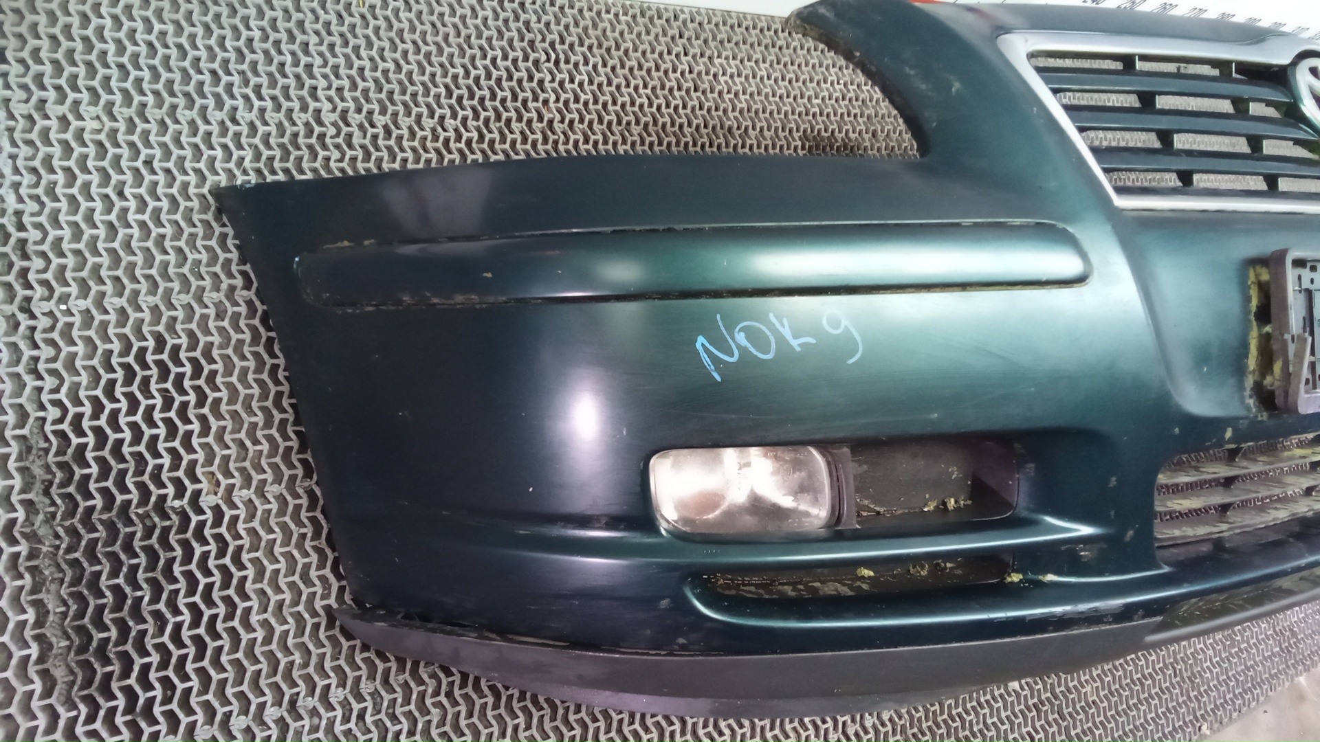 Бампер передний